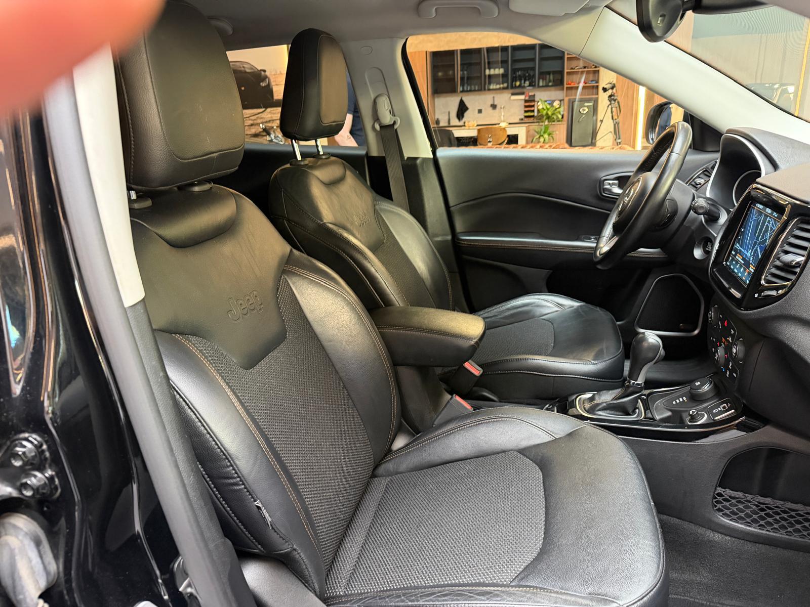 JEEP Compass 2.0 CRD Limited AWD-image-16