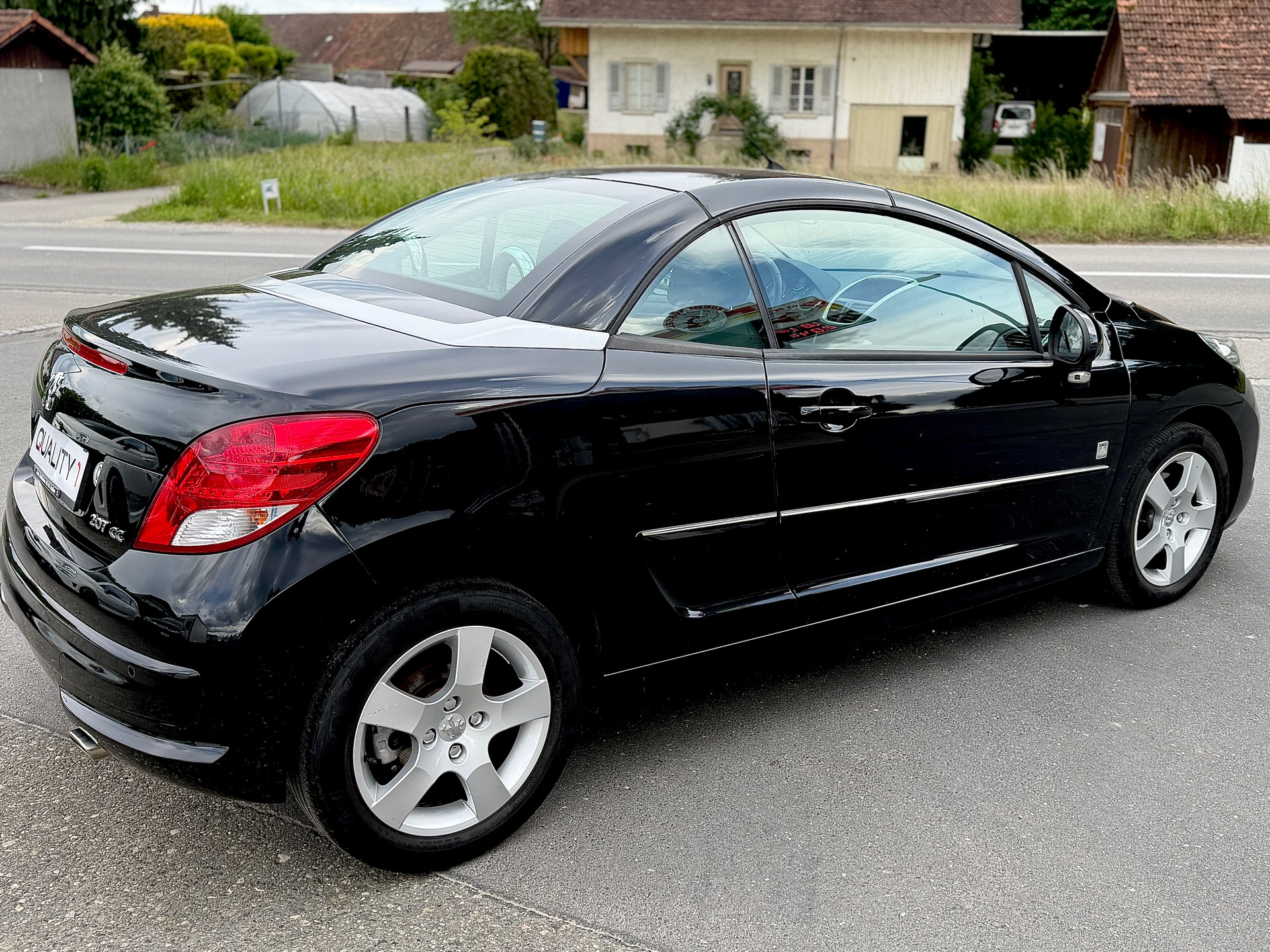 PEUGEOT 207 CC 1.6 16V Swiss Edition-image-12