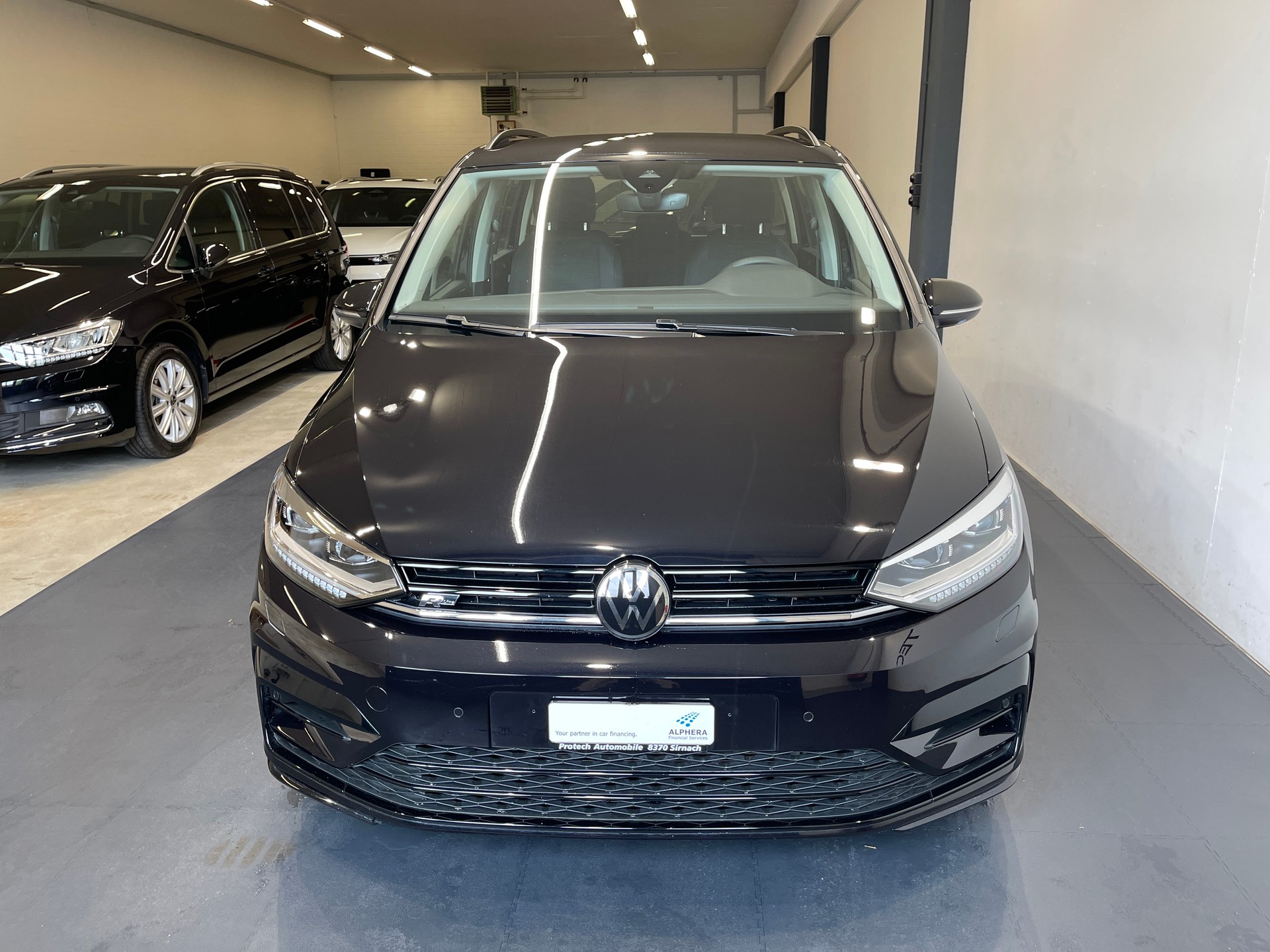 VW Touran 2.0 TDI BlueMotion Technology Highline DSG *R-LINE*7 PLATZ*-showroom-element-2