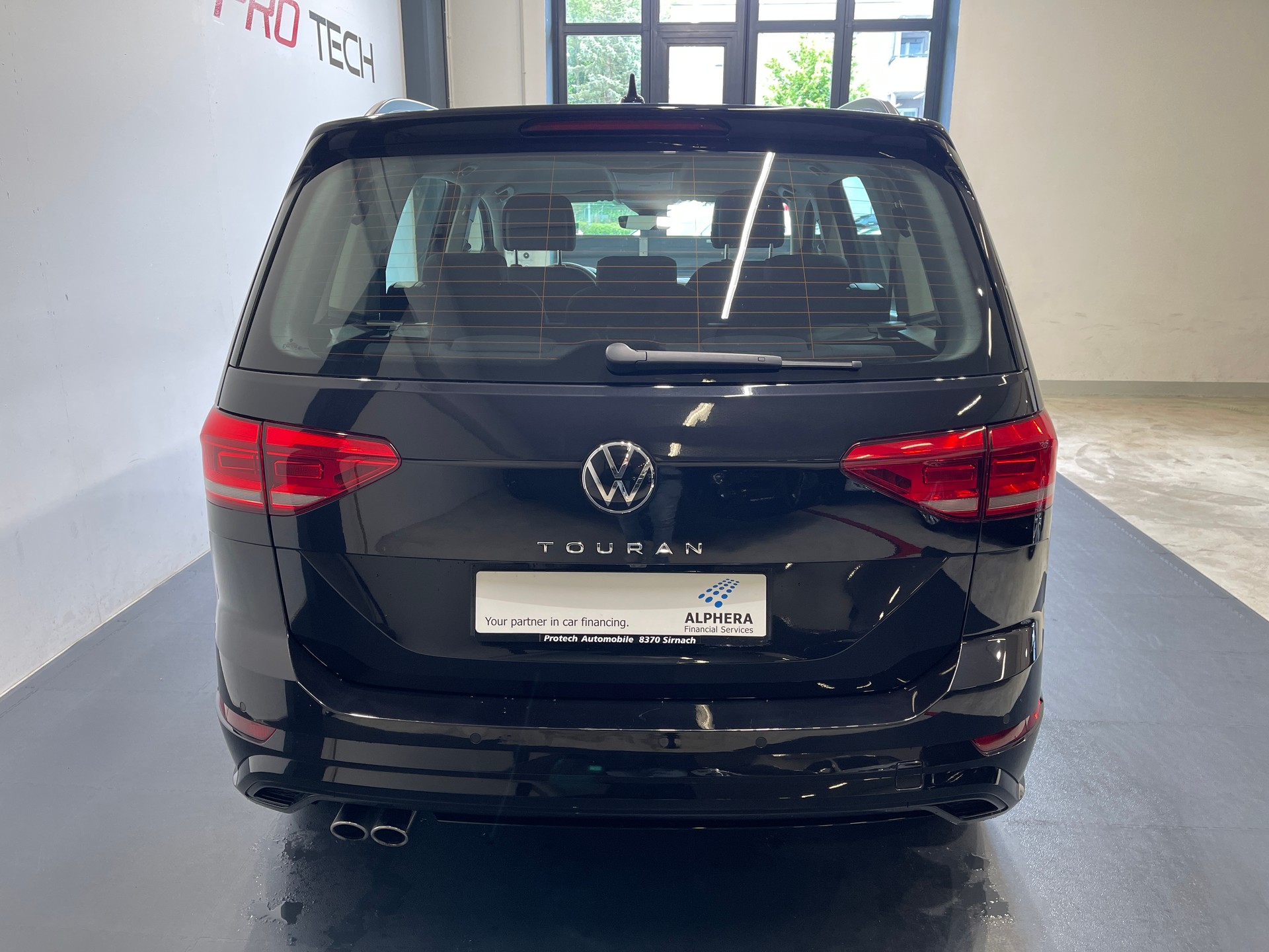VW Touran 2.0 TDI BlueMotion Technology Highline DSG *R-LINE*7 PLATZ*-image-5