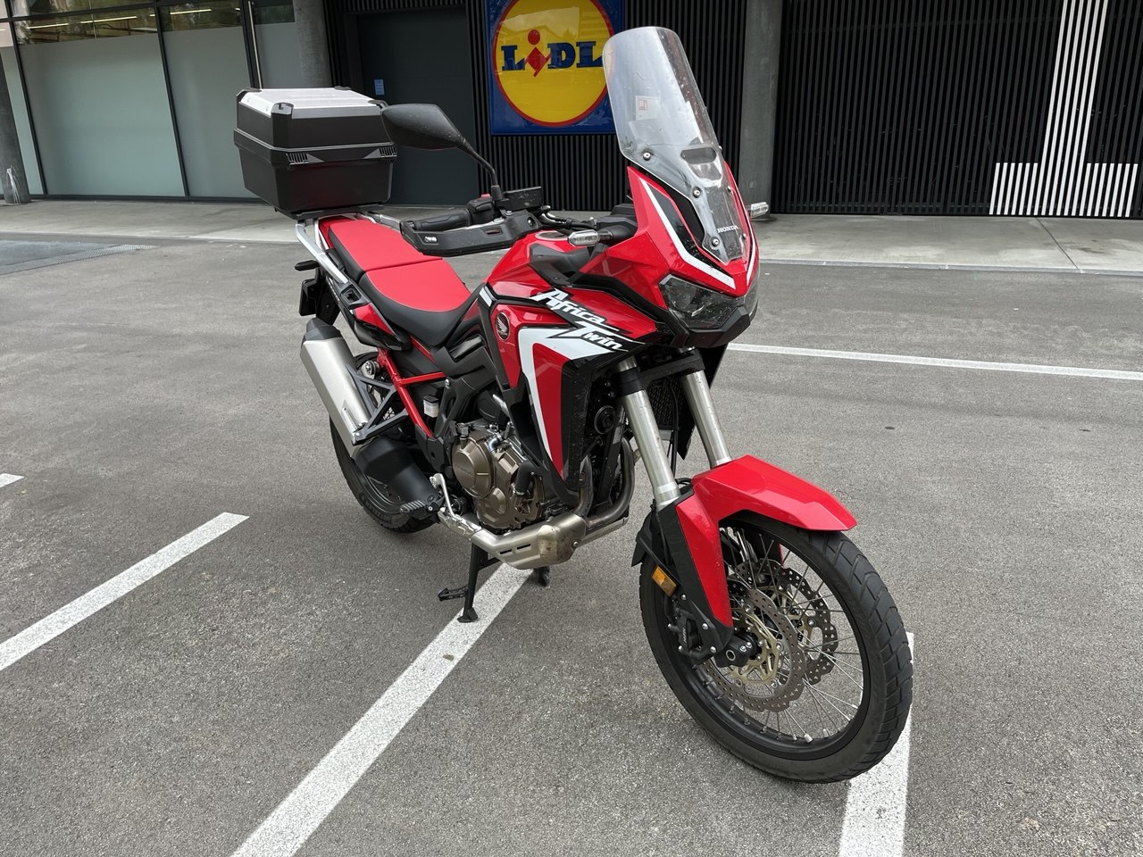 HONDA CRF 1100 Africa Twin-image-6