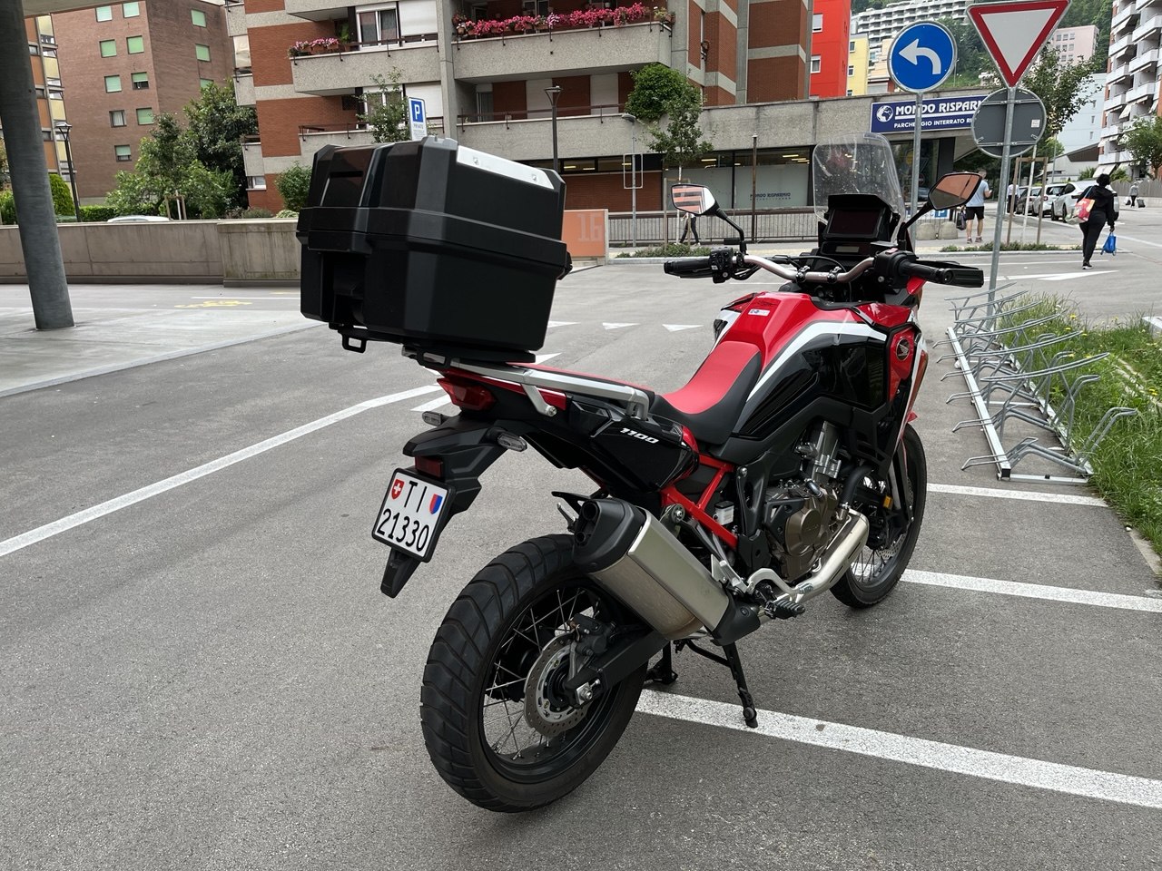 HONDA CRF 1100 Africa Twin-image-7