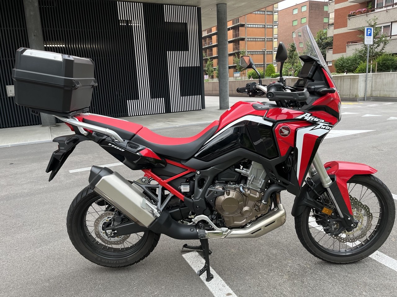 HONDA CRF 1100 Africa Twin-image-5
