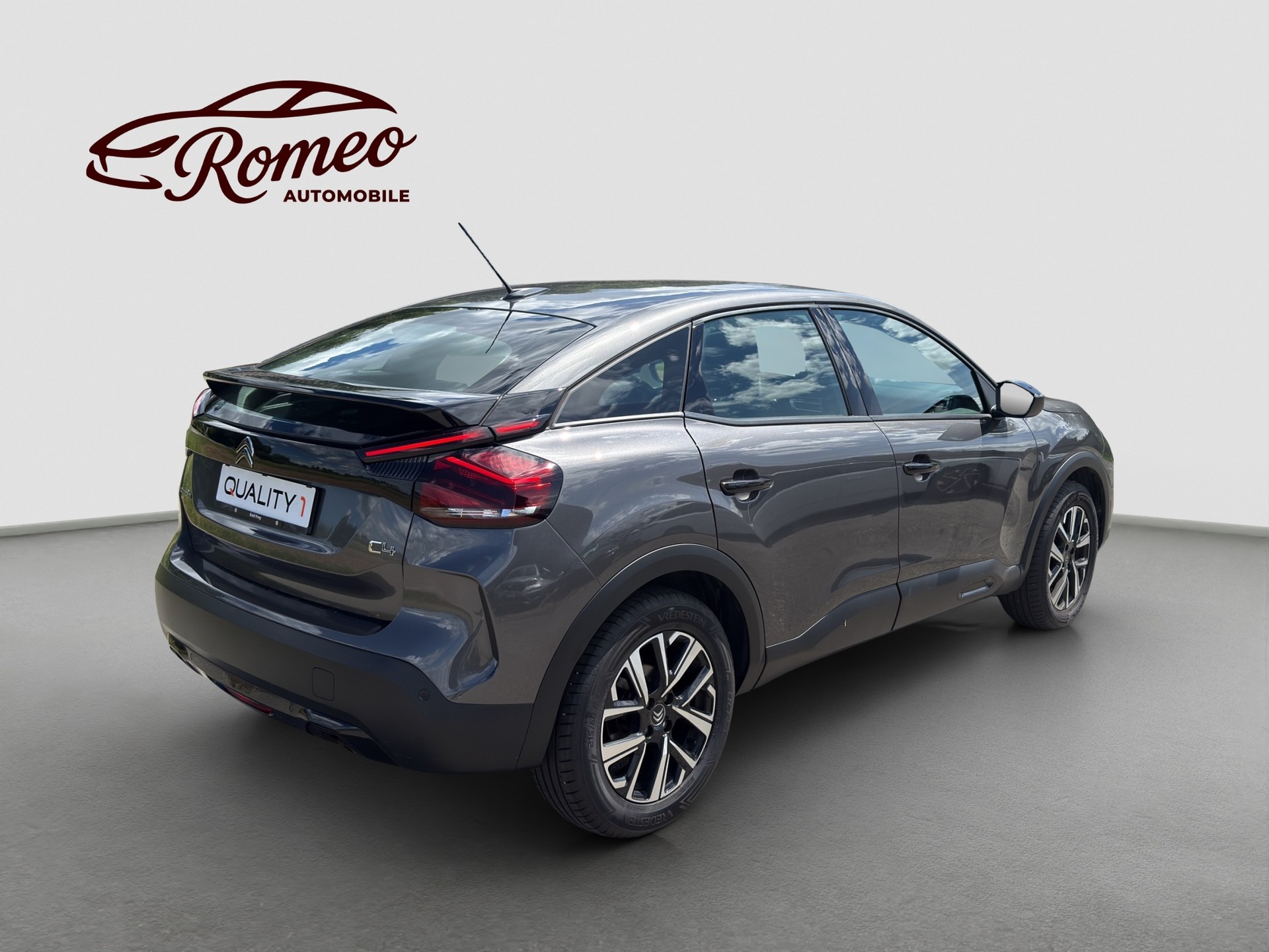 CITROEN C4 1.2 Pure Tech Feel EAT8 ** Frisch ab MFK und Service ** Zahnriemen ersetzt **-image-3