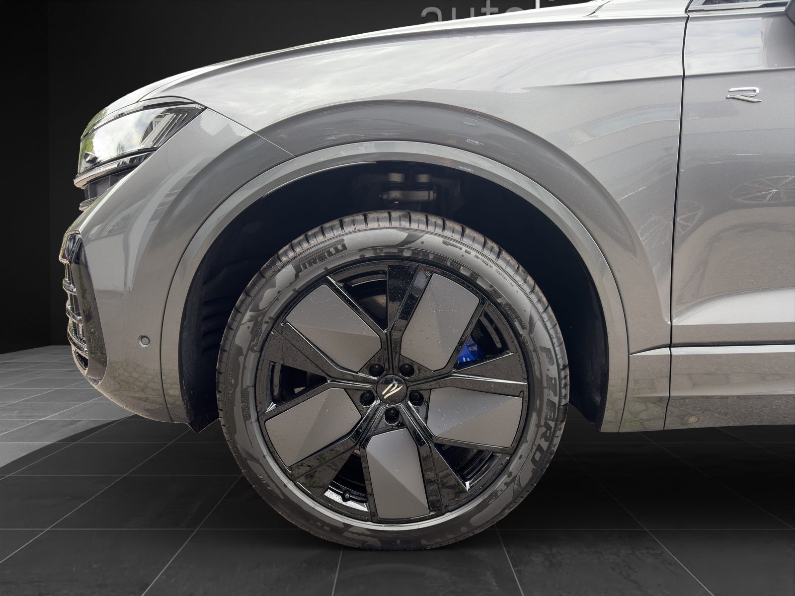 VW Touareg 3.0 TSI eHybrid R Final Edition Tiptronic-image-13