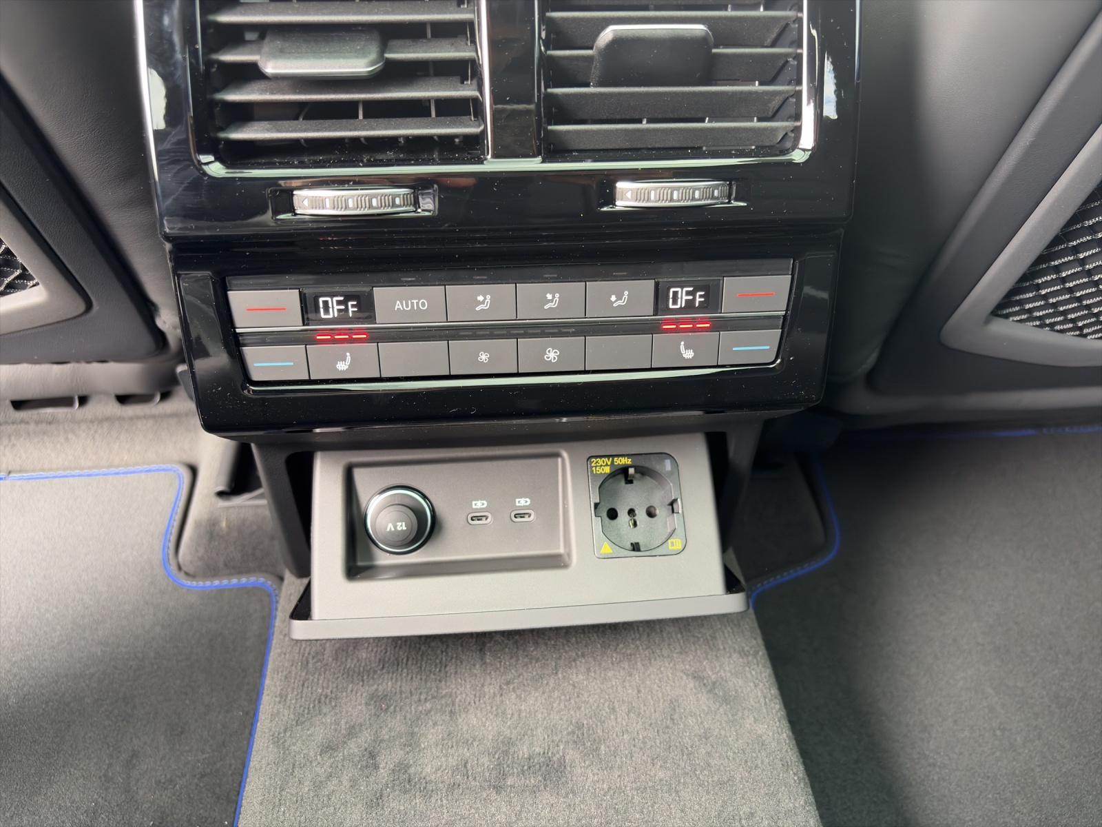 VW Touareg 3.0 TSI eHybrid R Final Edition Tiptronic-image-15