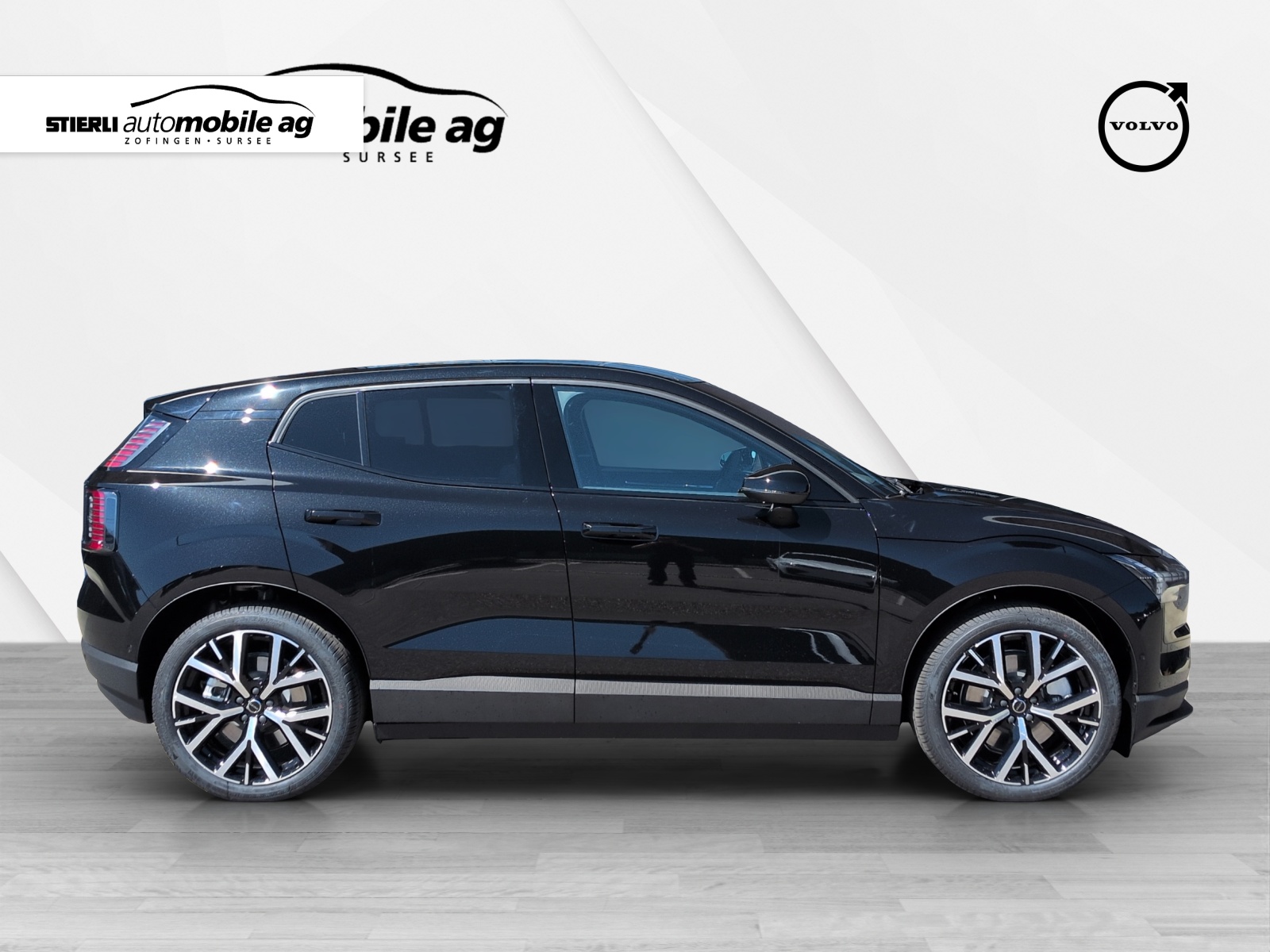 VOLVO EX 30 E60 Twin Ultra Performance Sw. Black Ed. AWD-showroom-element-3