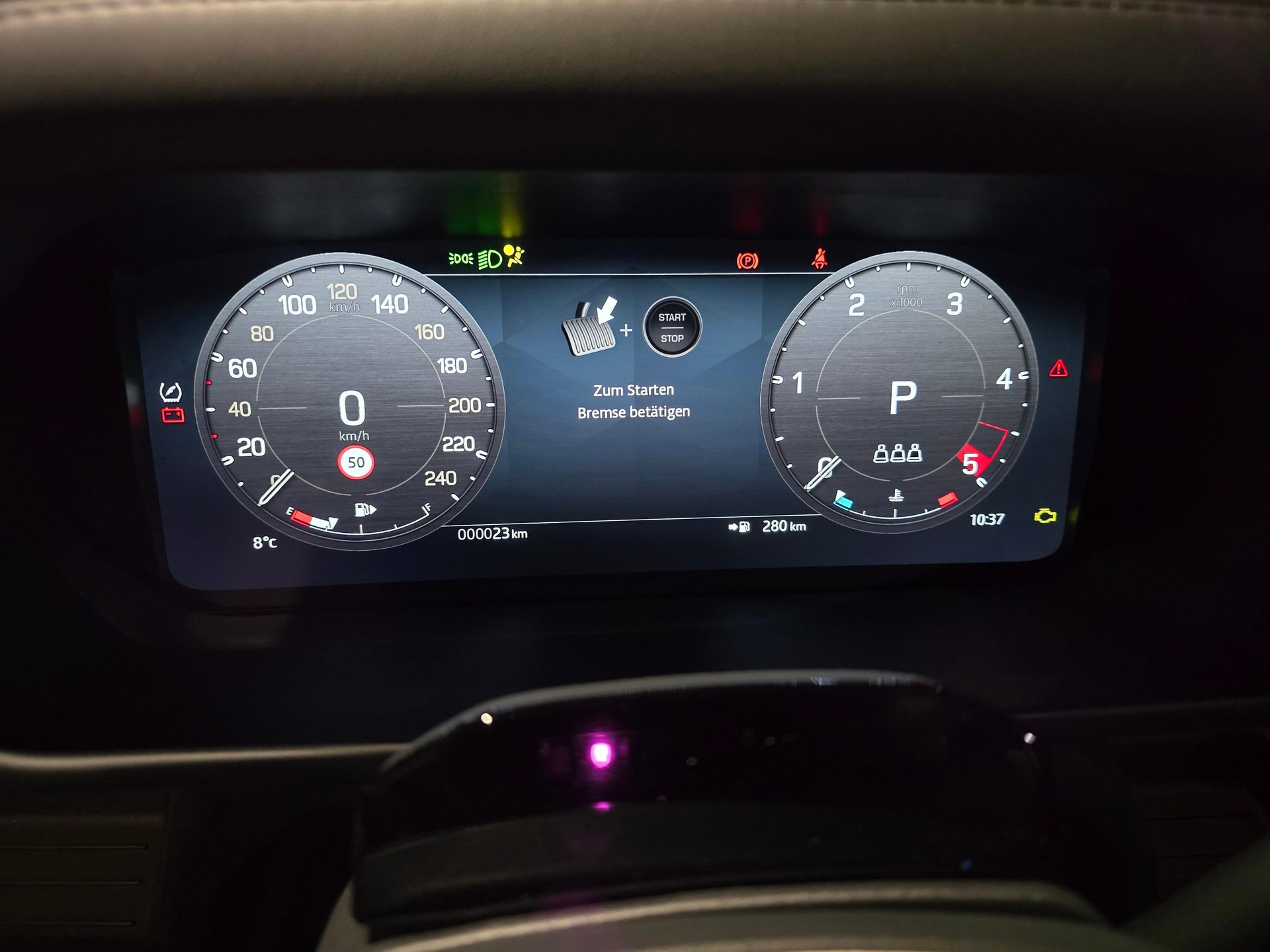 LAND ROVER Defender 110 2.0 P300e X-Dynamic HSE-image-6