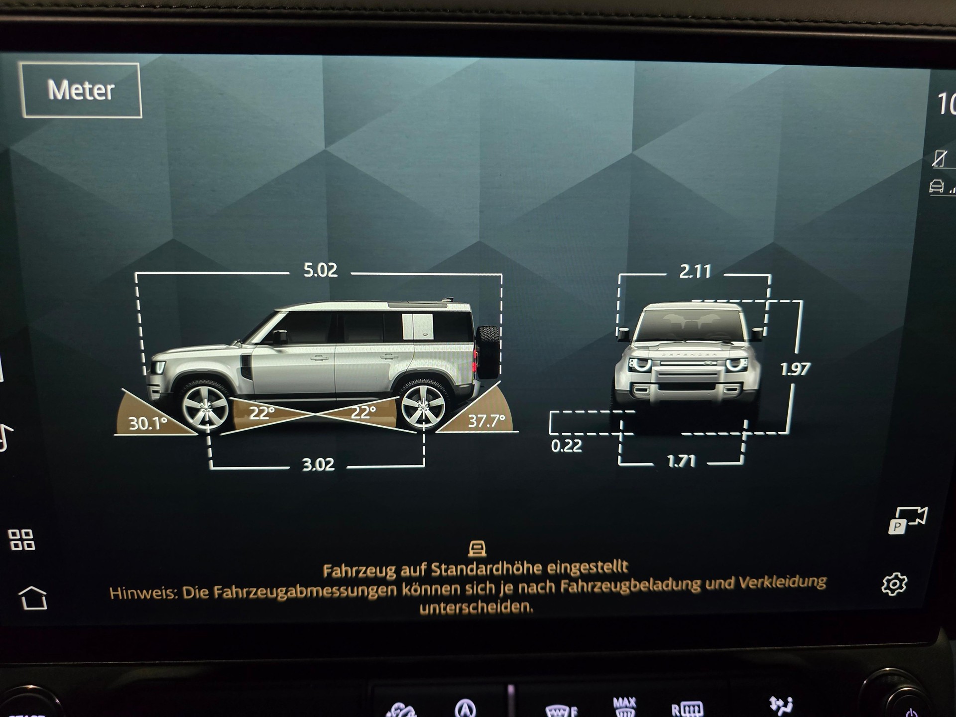 LAND ROVER Defender 110 2.0 P300e X-Dynamic HSE-image-10