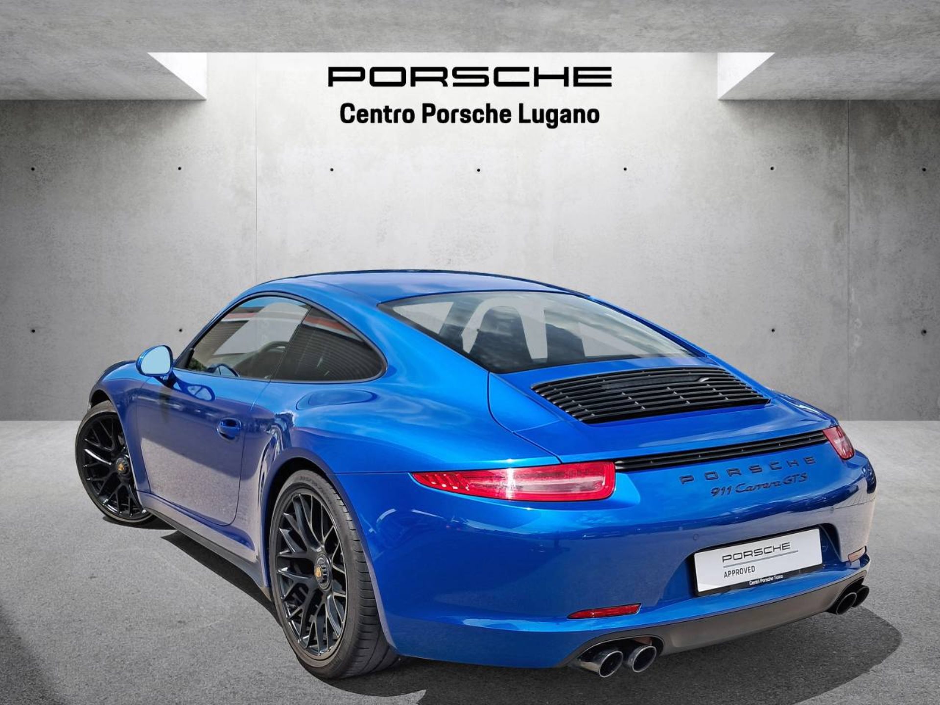 PORSCHE 911 Carrera GTS-showroom-element-2