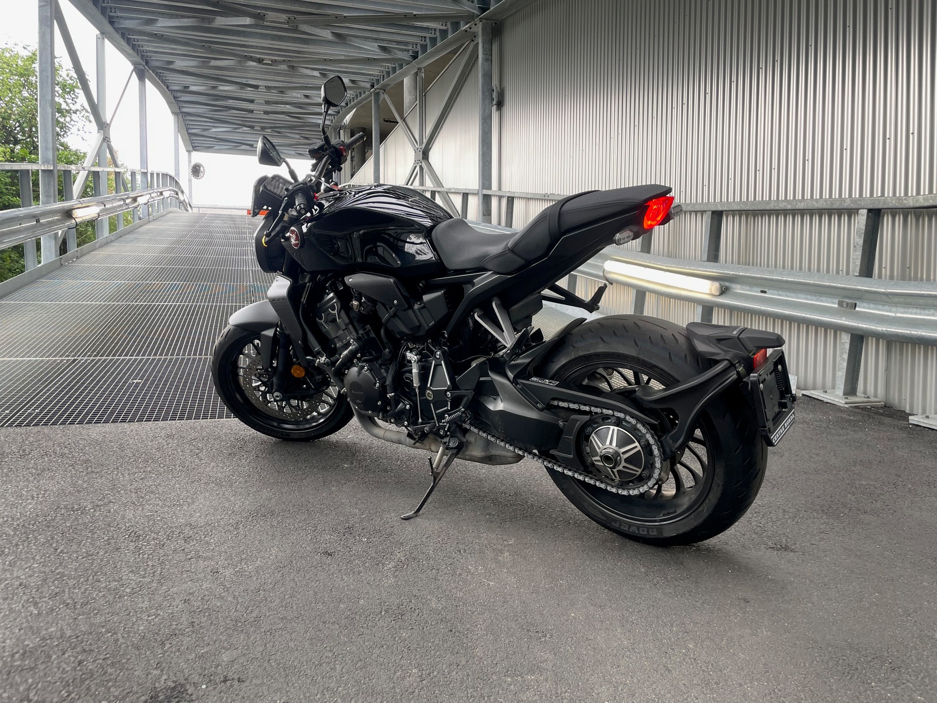 HONDA CB 1000 R-image-2