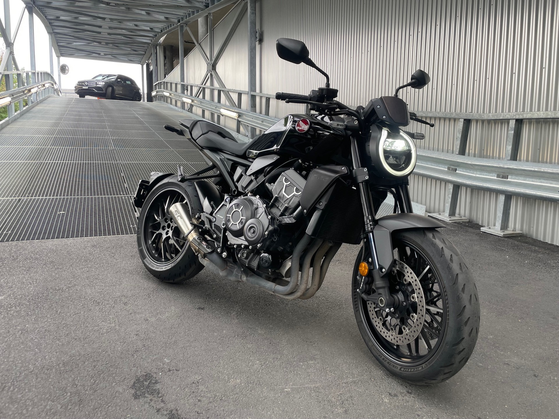 HONDA CB 1000 R-image-0