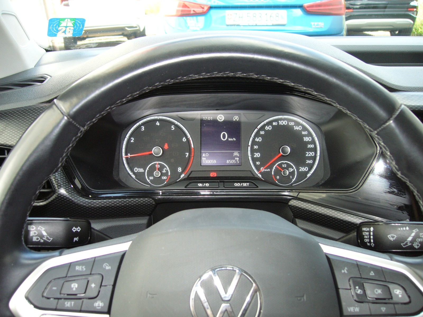 VW T-Cross 1.0 TSI Life-image-7