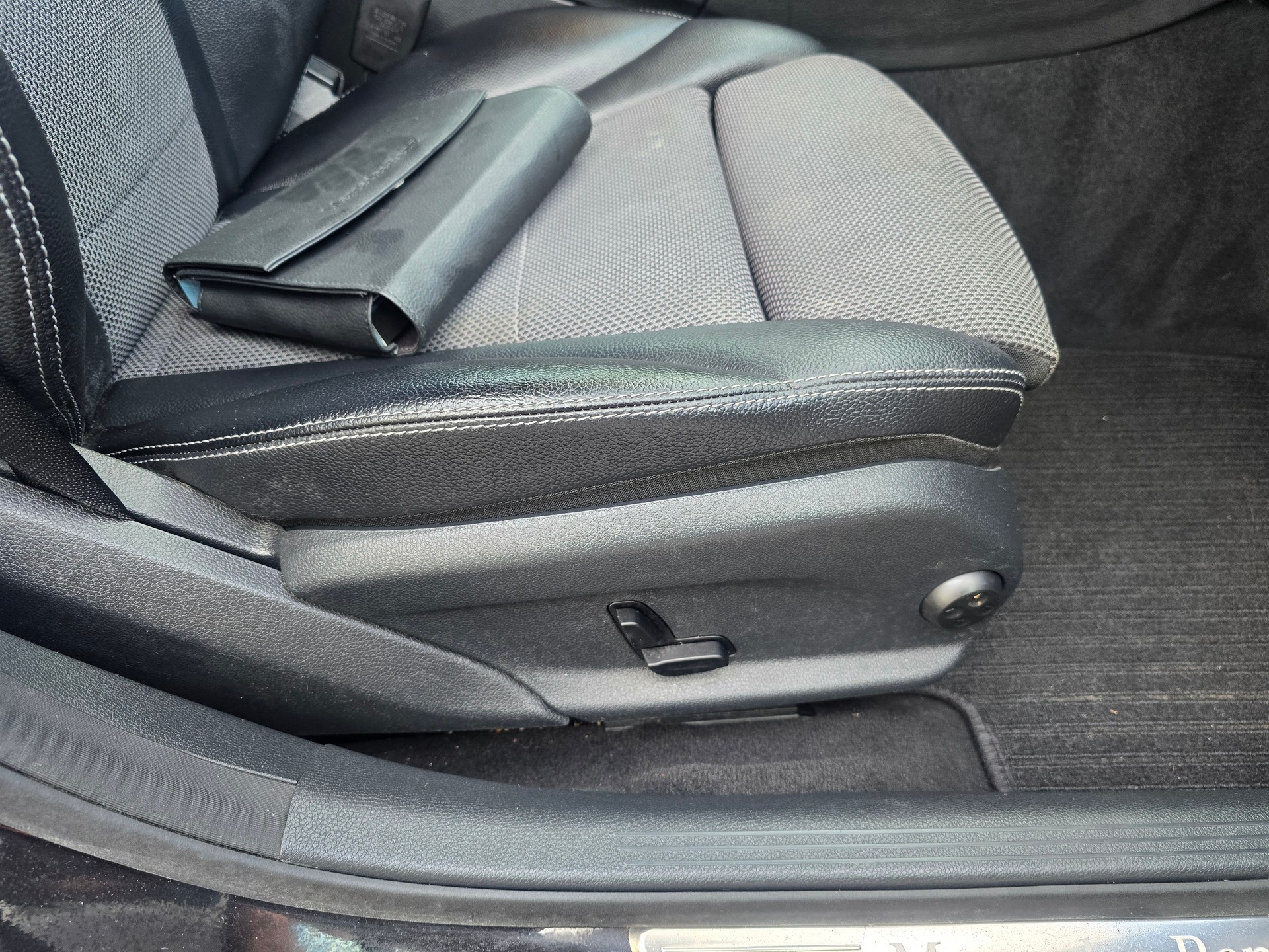 MERCEDES-BENZ C 220 BlueTEC Exclusive 7G-Tronic-image-11
