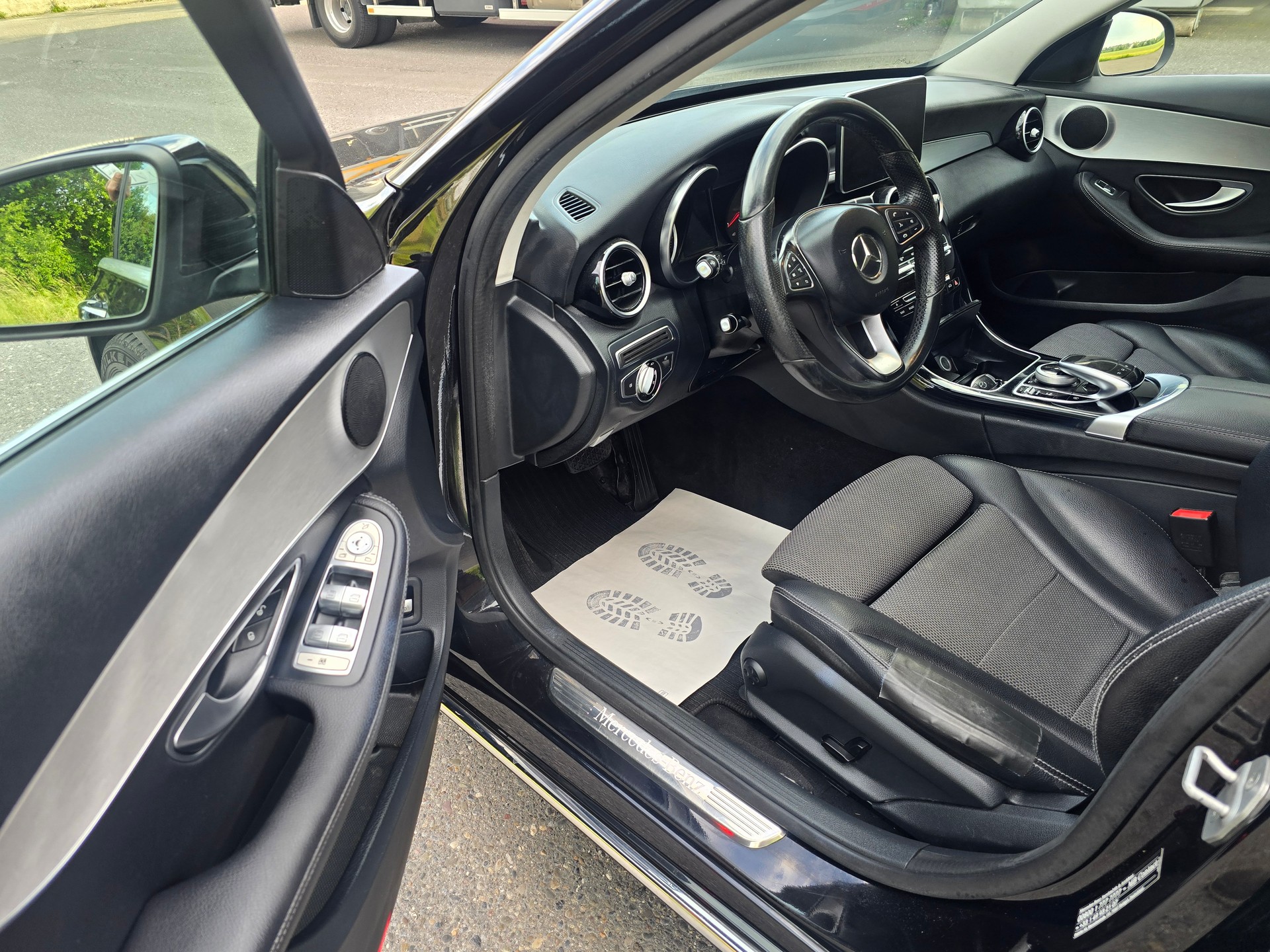 MERCEDES-BENZ C 220 BlueTEC Exclusive 7G-Tronic-image-14