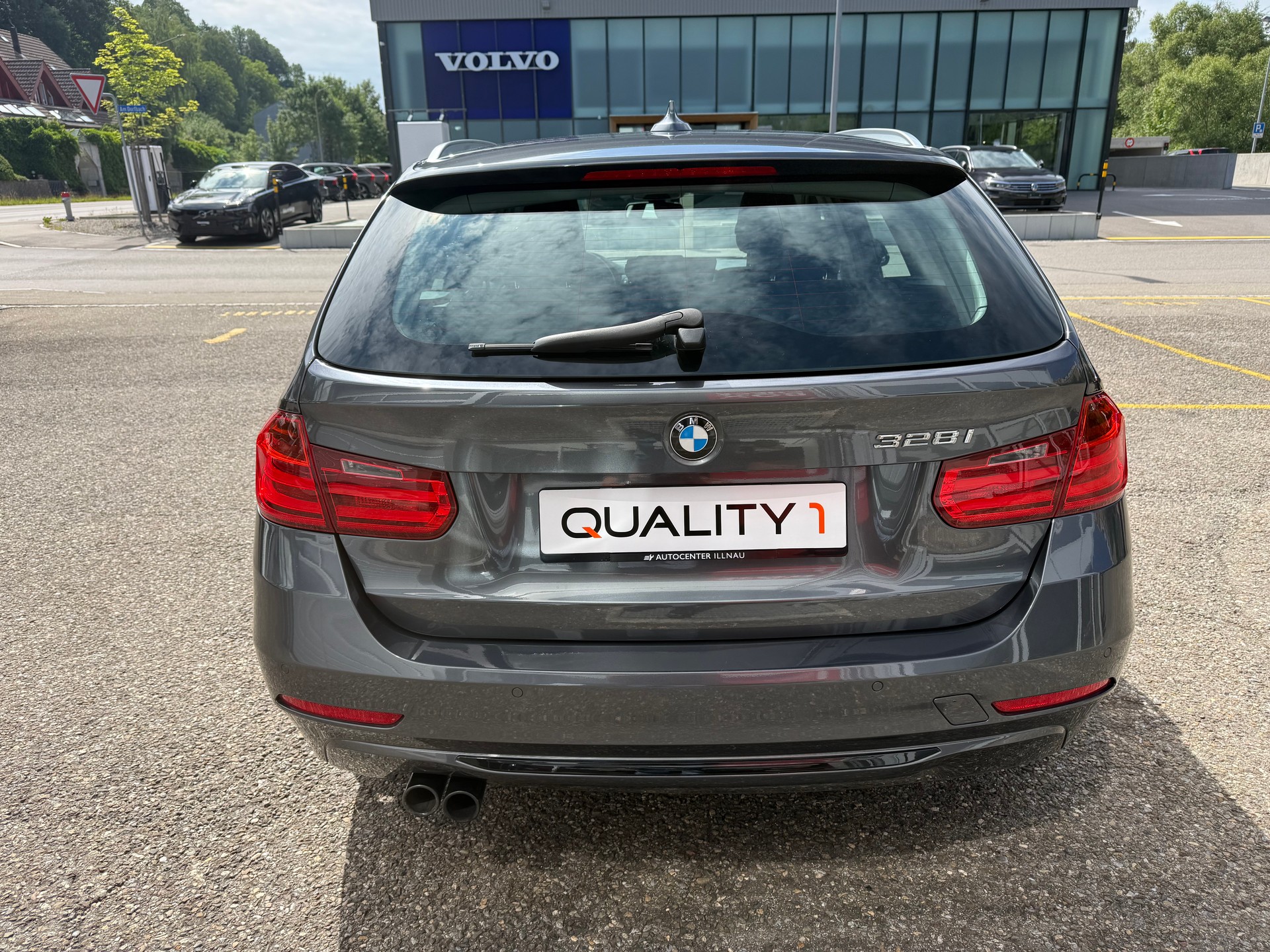 BMW 328i Touring Sport Line Steptronic-image-4