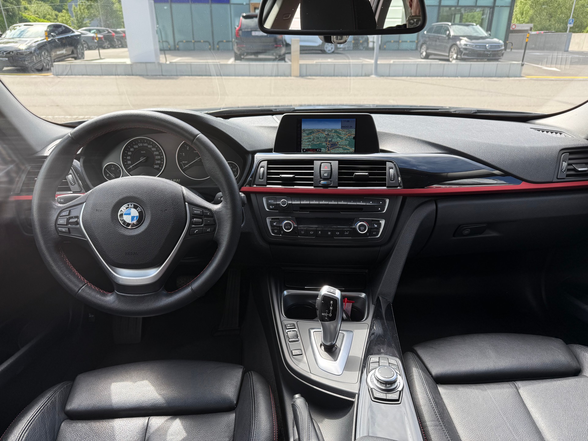 BMW 328i Touring Sport Line Steptronic-image-10