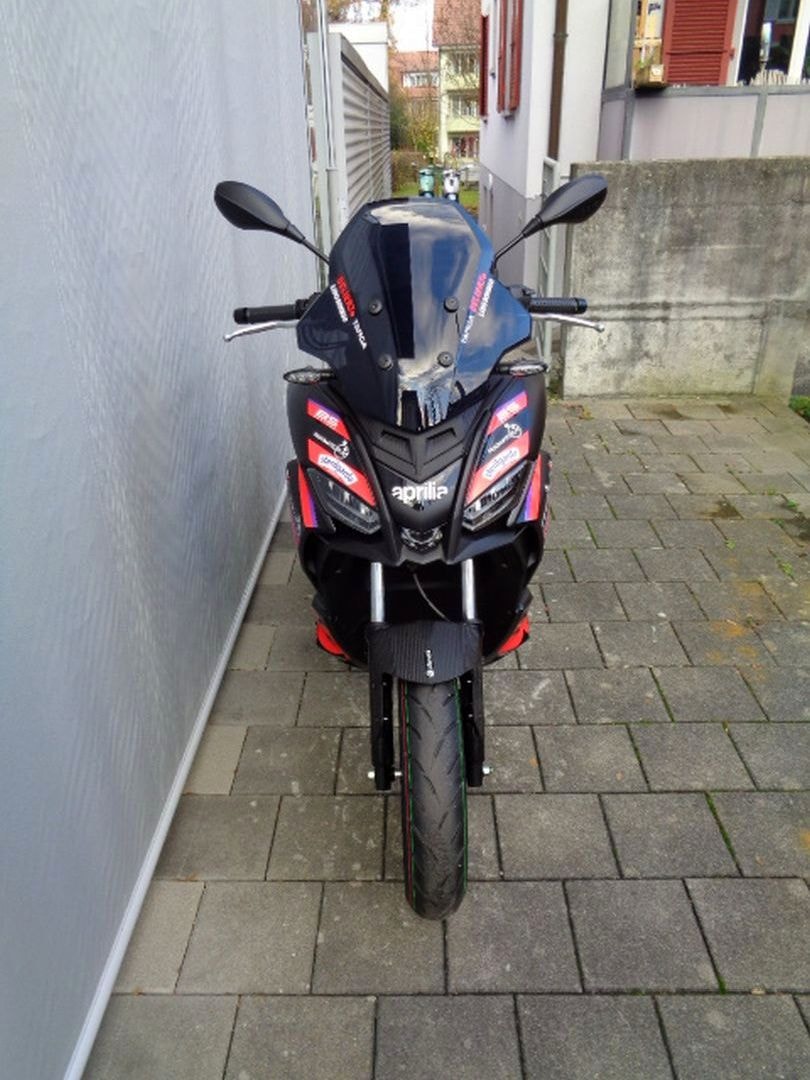 APRILIA SR GT 125 ABS-image-2
