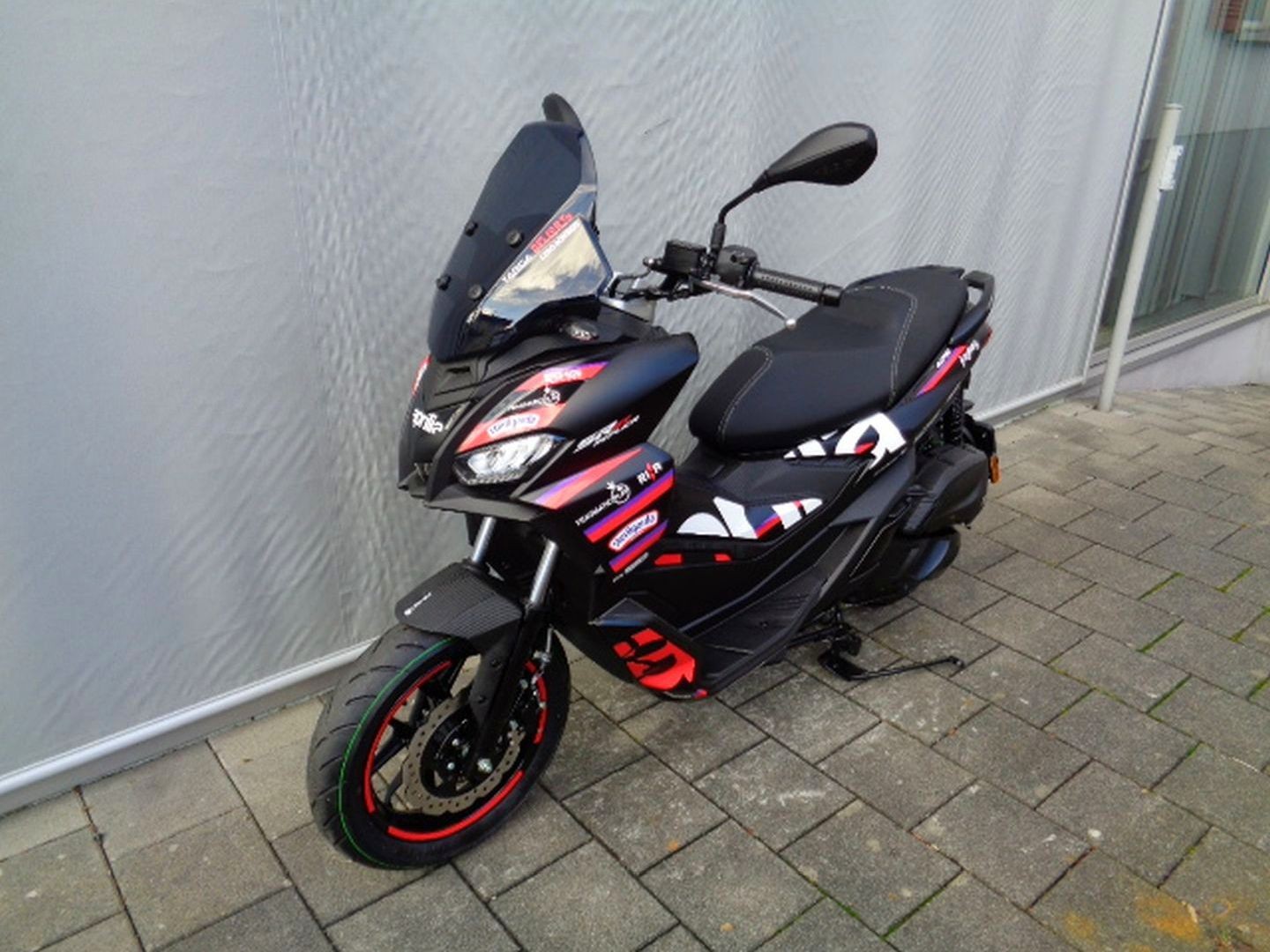 APRILIA SR GT 125 ABS-image-1
