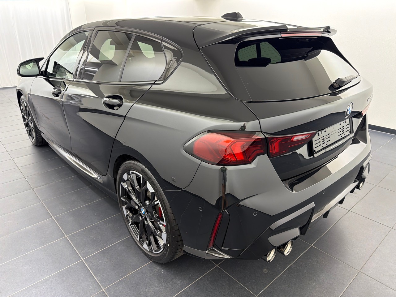BMW M135 xDrive M Sport Pro-showroom-element-1
