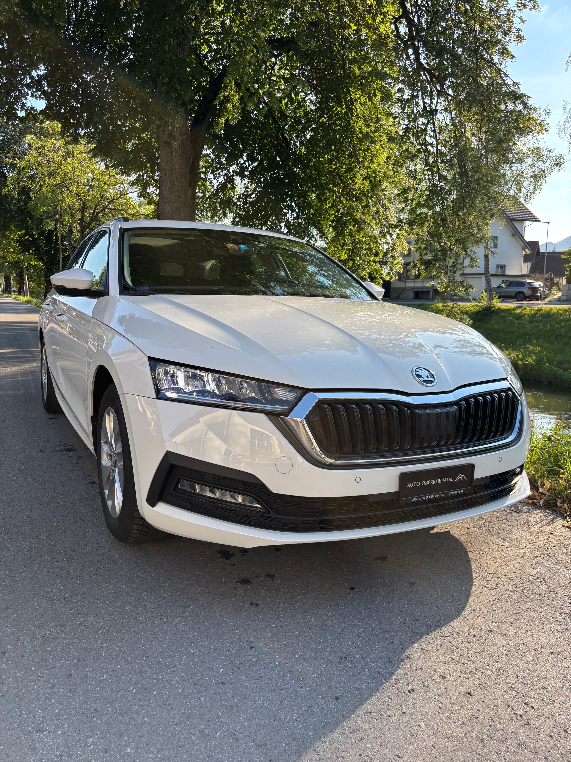 SKODA Octavia Combi 2.0 TDI DSG Ambition 4x4-image-12