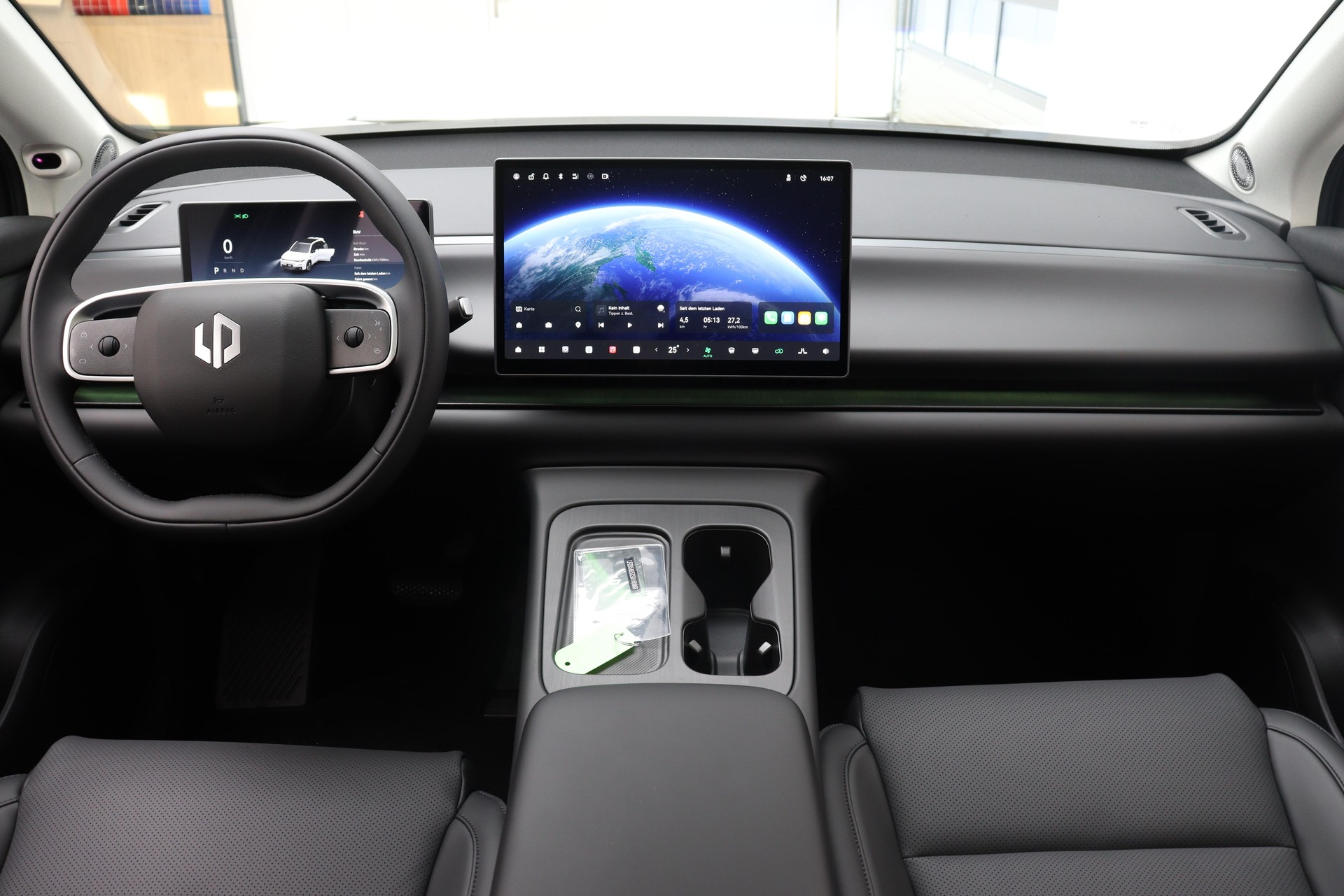 LEAPMOTOR C10 EV AWD-image-7