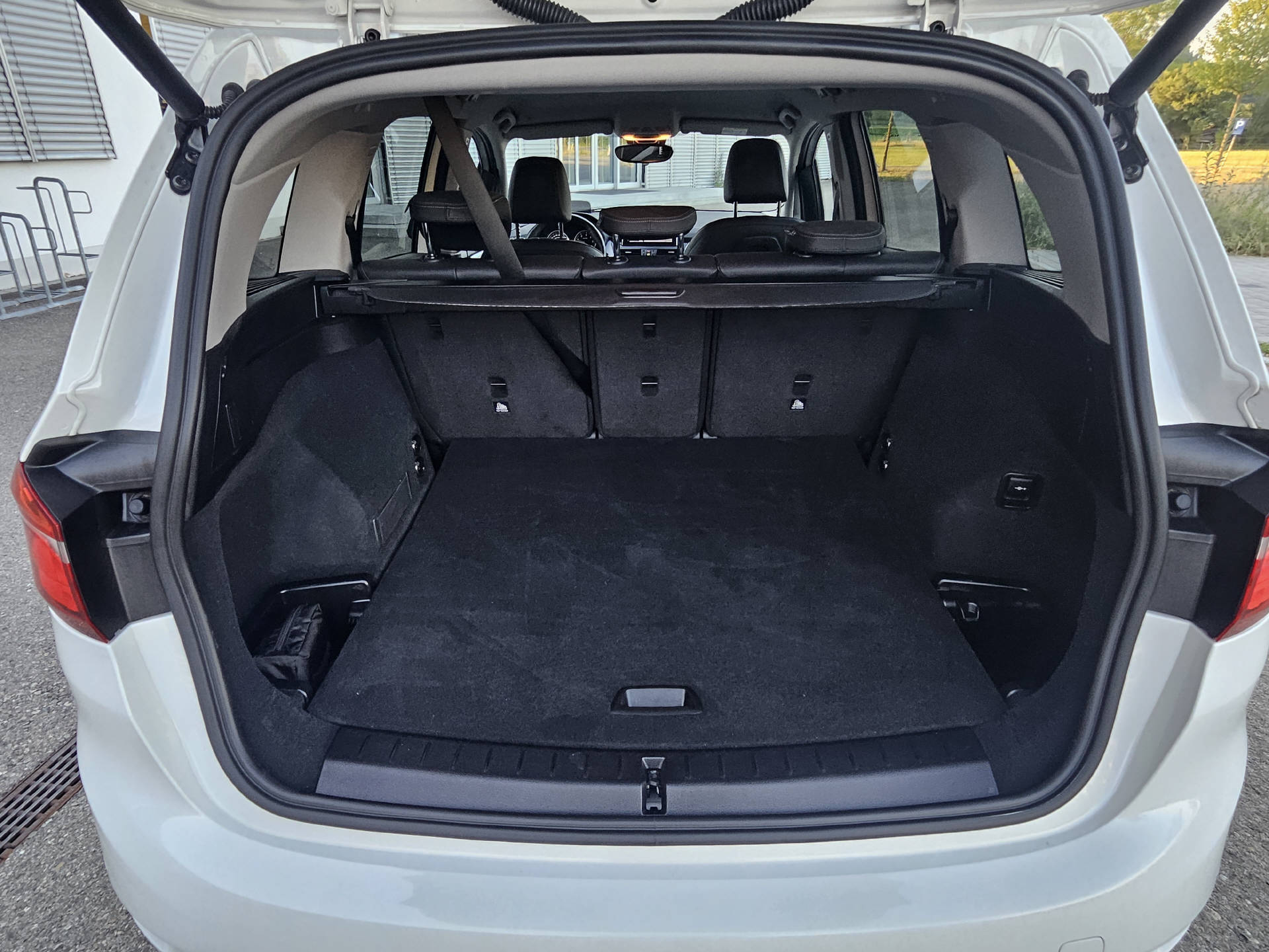 BMW 220xd Gran Tourer * Frisch ab MFK * Head-Up Display * Rückfahrkamera * Navi * Sitzheizung *-image-18