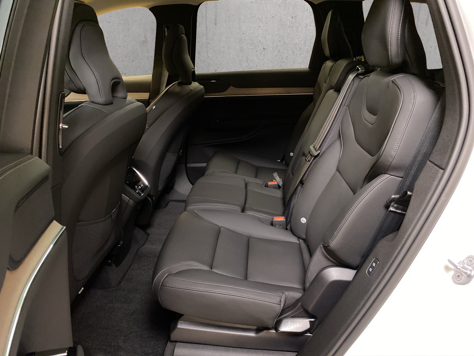 VOLVO EX90 Twin 111 kWh Ultra AWD-image-12