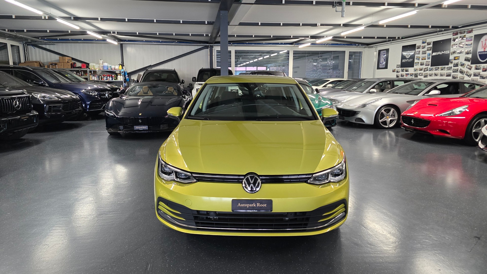 VW Golf 1.5 eTSI mHEV ACT First Edition DSG-showroom-element-2
