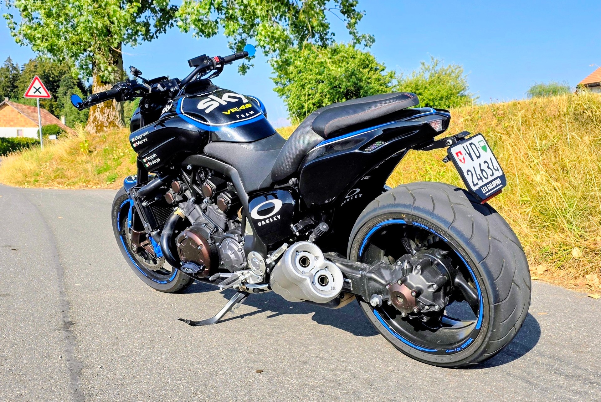 YAMAHA V-MAX-image-0