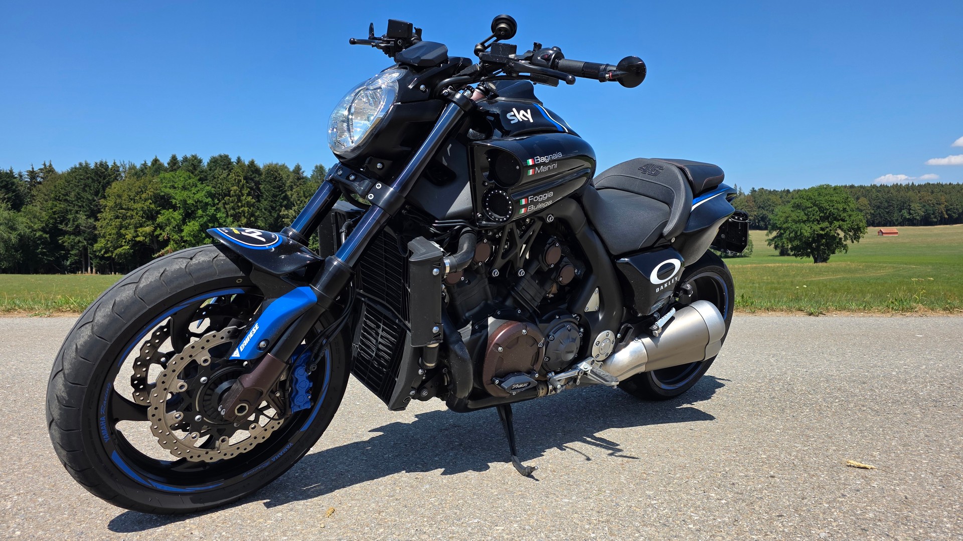 YAMAHA V-MAX-image-10
