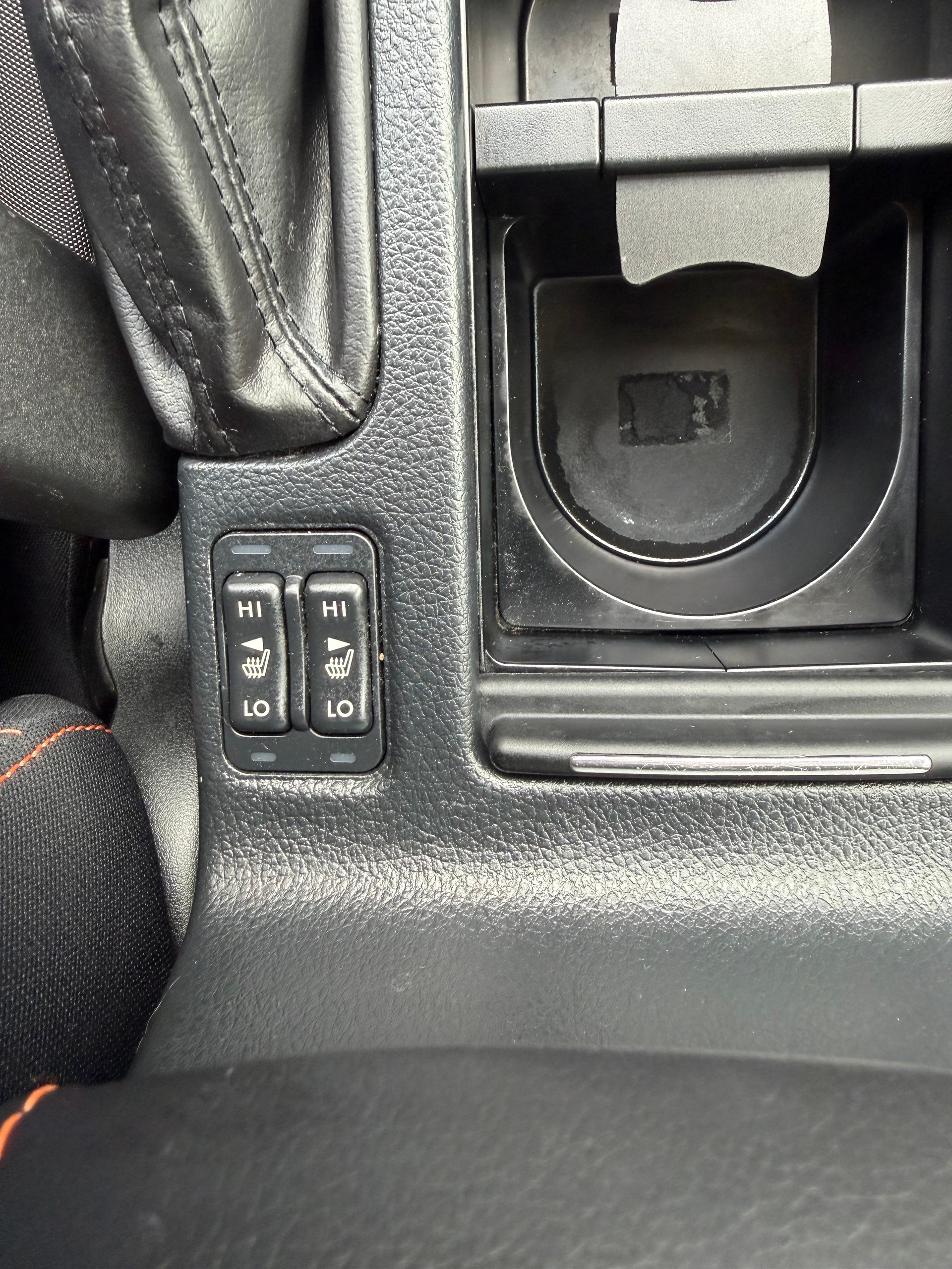 SUBARU XV 2.0 Swiss Two AWD CVT-image-12