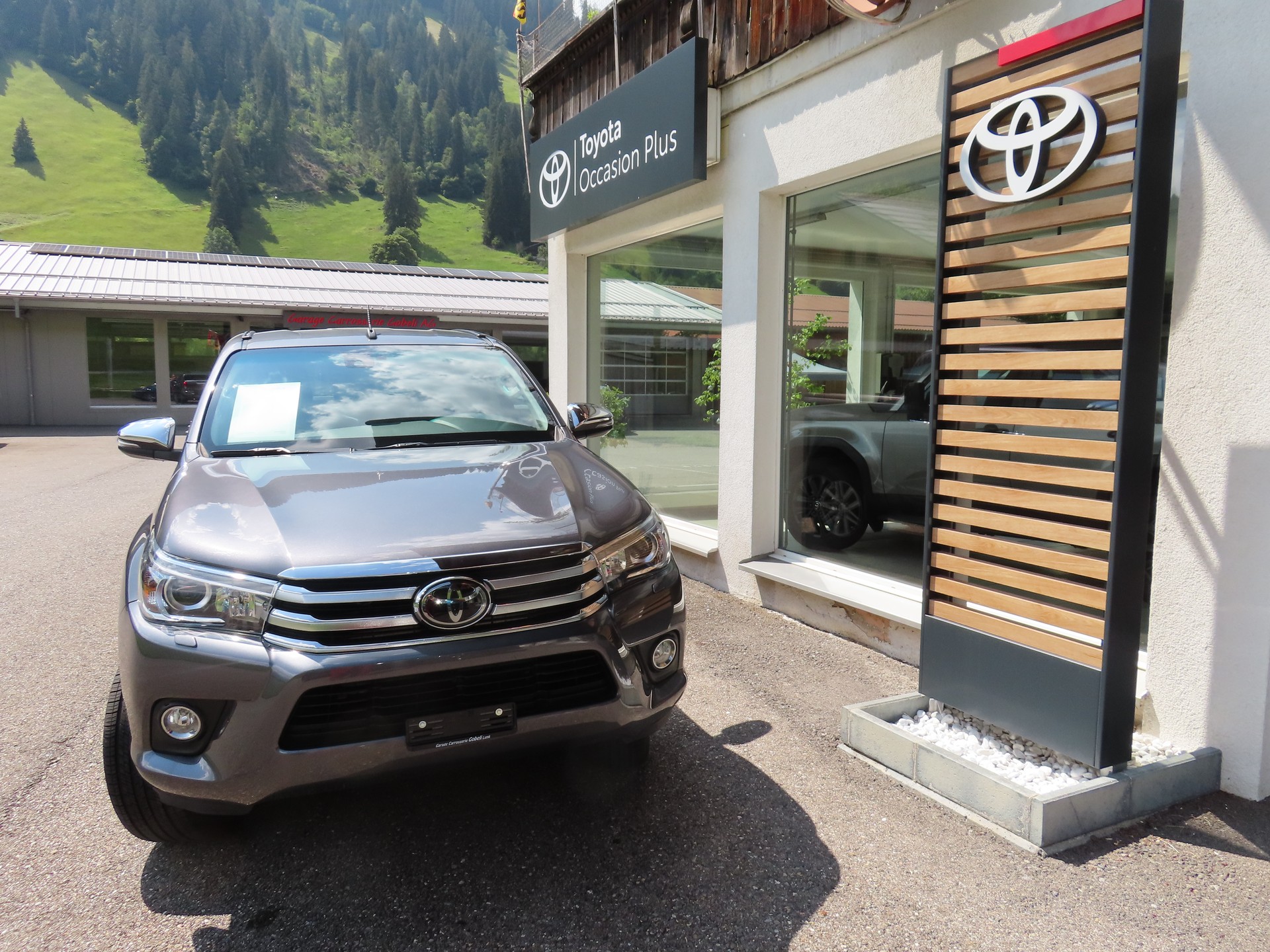 TOYOTA Hilux 2.4-4D Sol Premium Double Cab 4x4 A-showroom-element-1