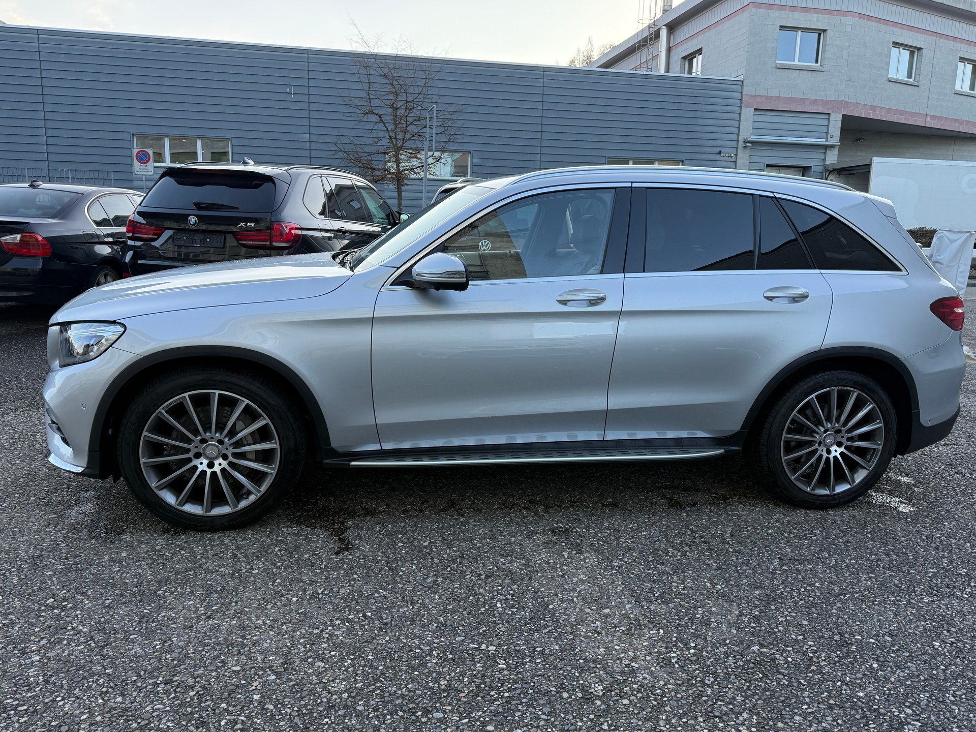 MERCEDES-BENZ GLC 250 d AMG Line 4Matic 9G-Tronic-image-2