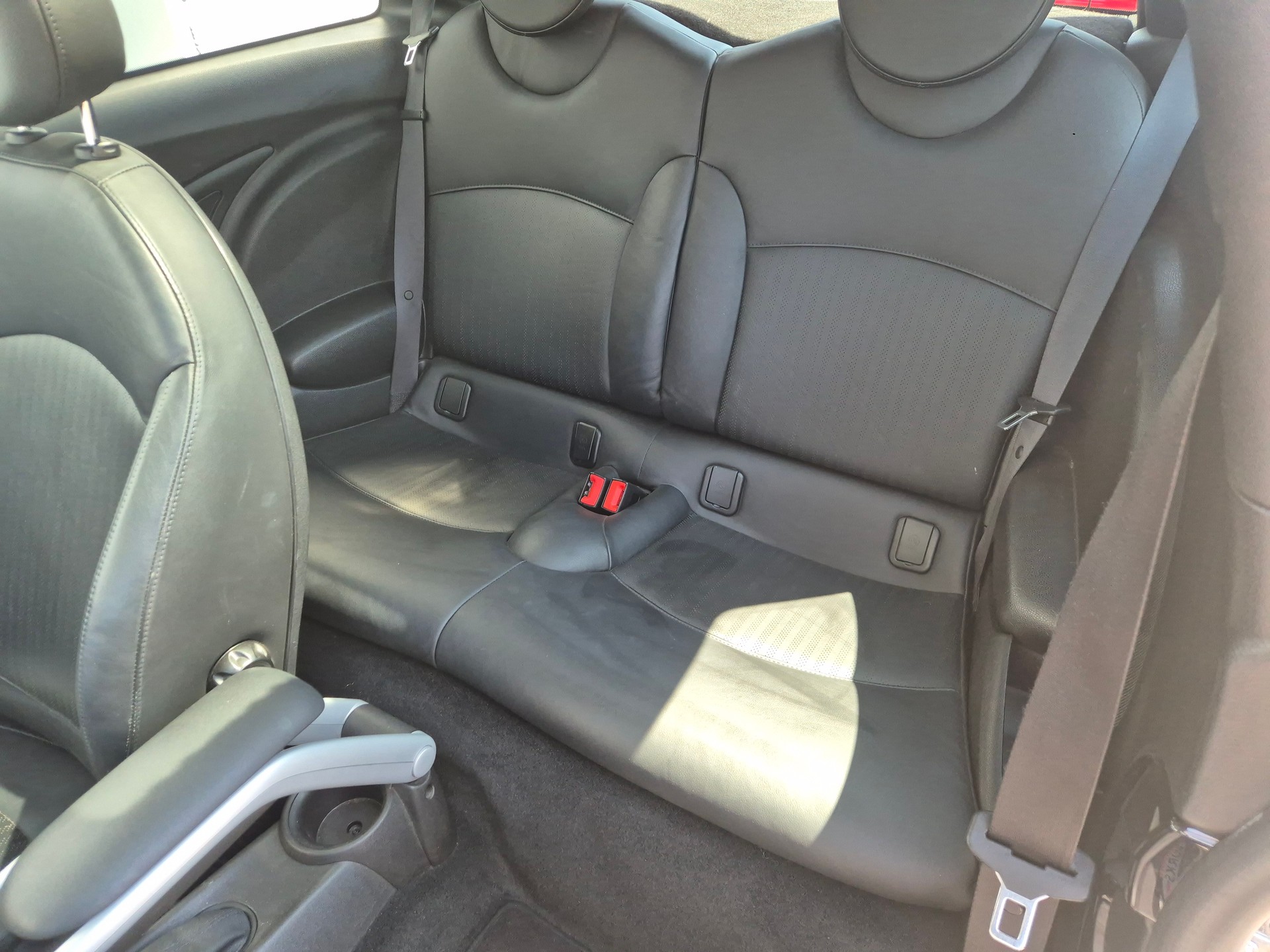 MINI Cooper John Cooper Works-image-9