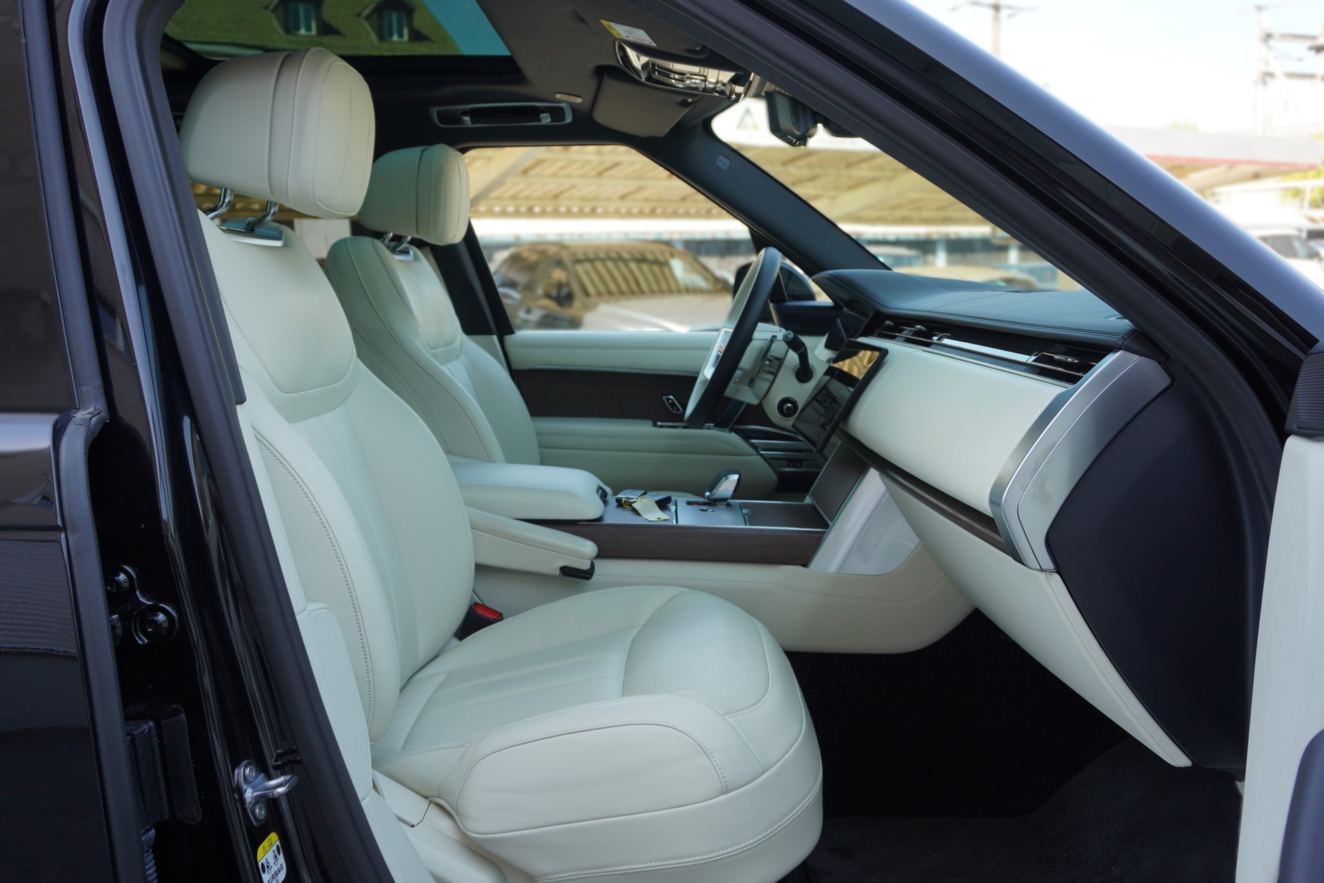 LAND ROVER Range Rover P550e Si6 PHEV HSE Automatic-image-12