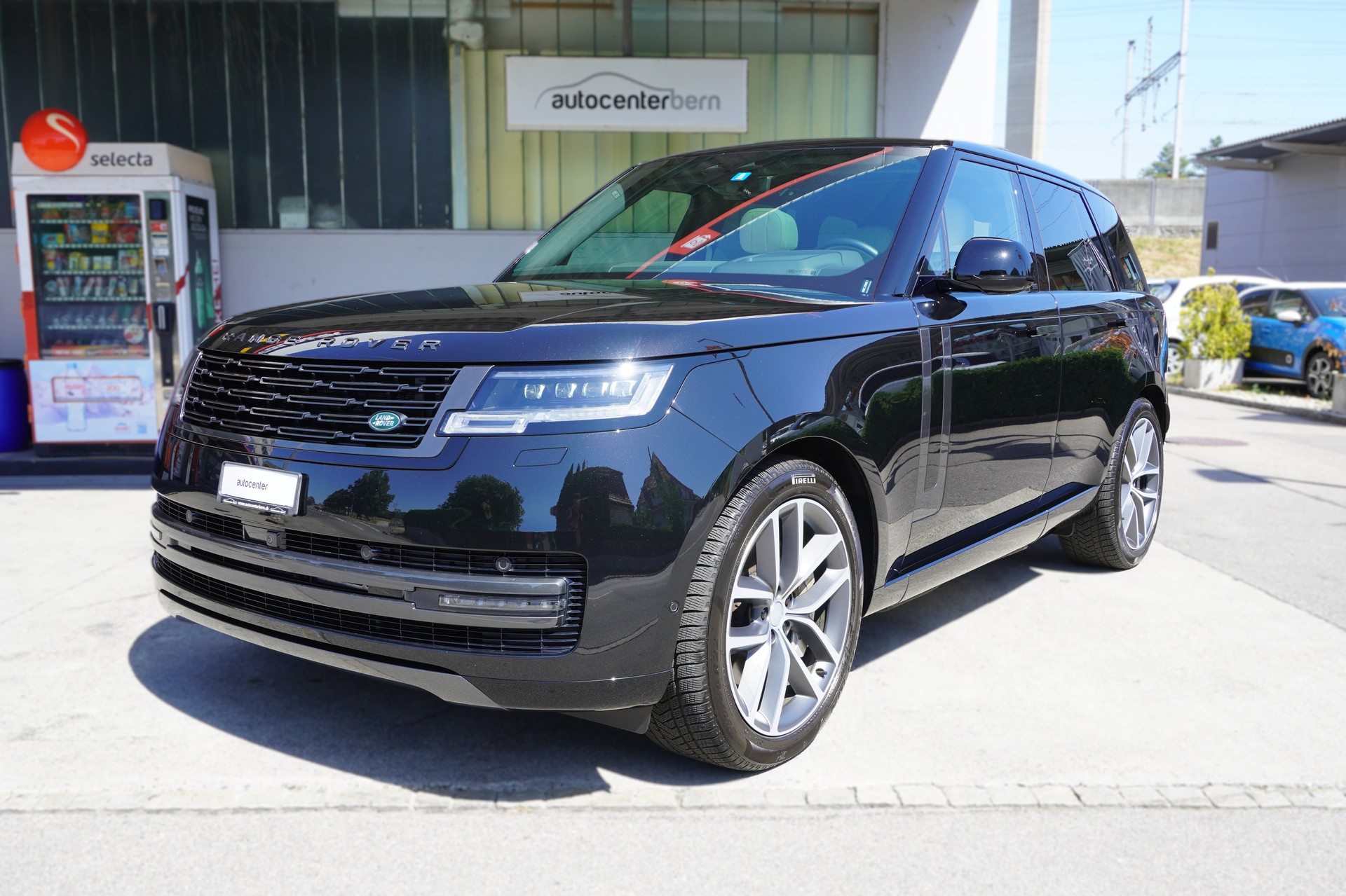 LAND ROVER Range Rover P550e Si6 PHEV HSE Automatic-image-1