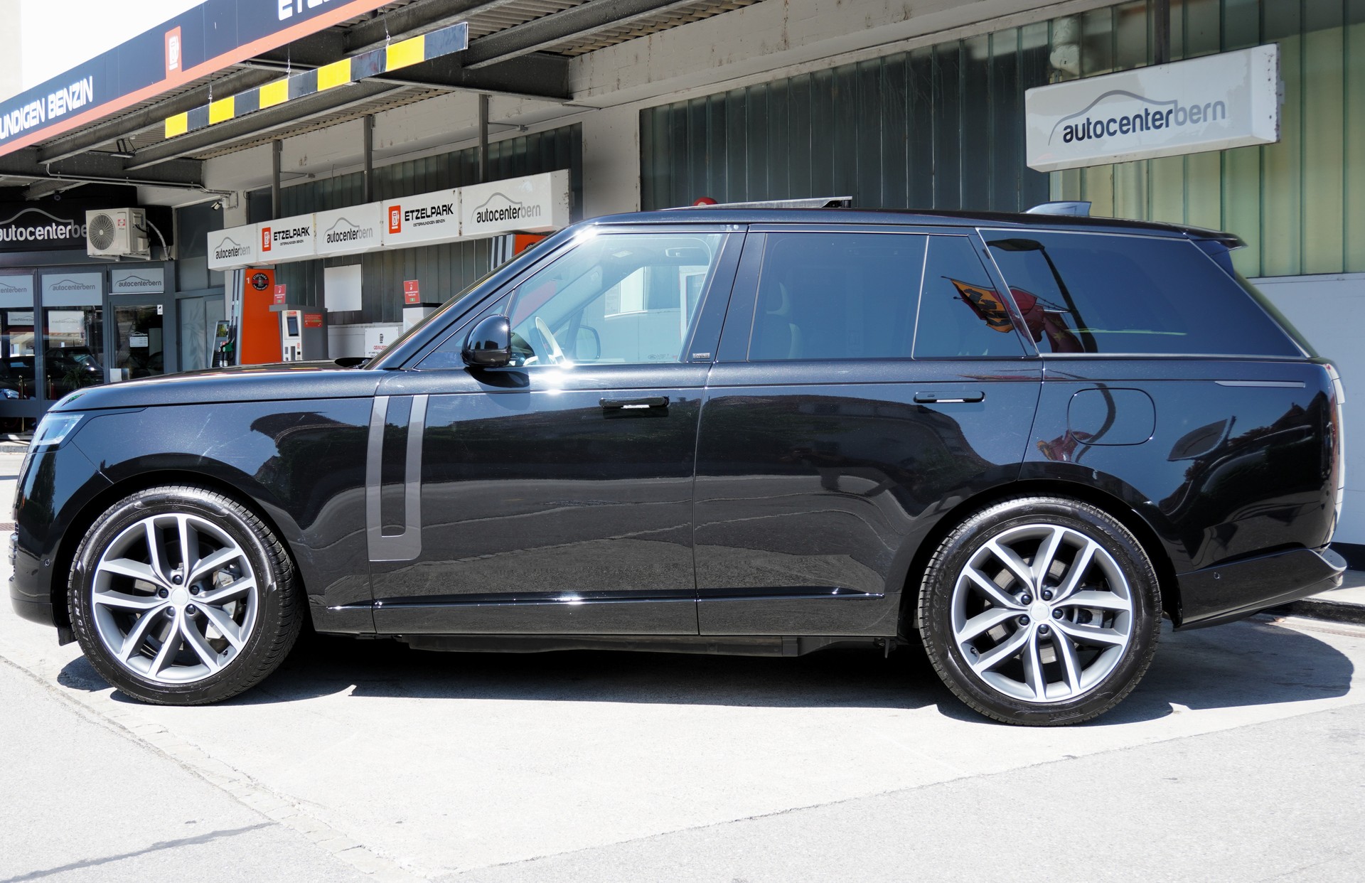 LAND ROVER Range Rover P550e Si6 PHEV HSE Automatic-image-7