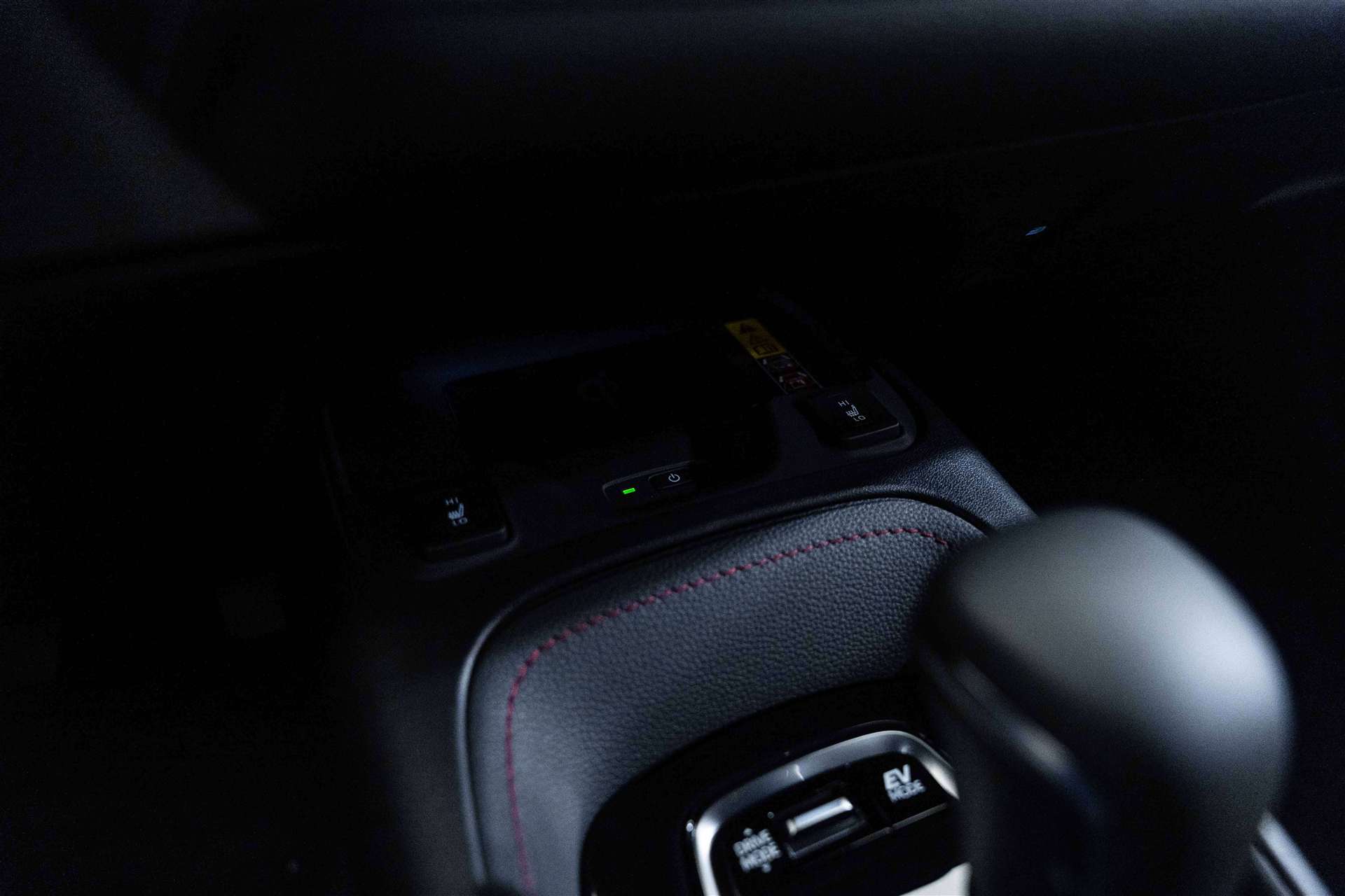 TOYOTA TOYOTA Corolla Touring Sports 2.0 HSD GR Sport e-CVT Automat-image-22