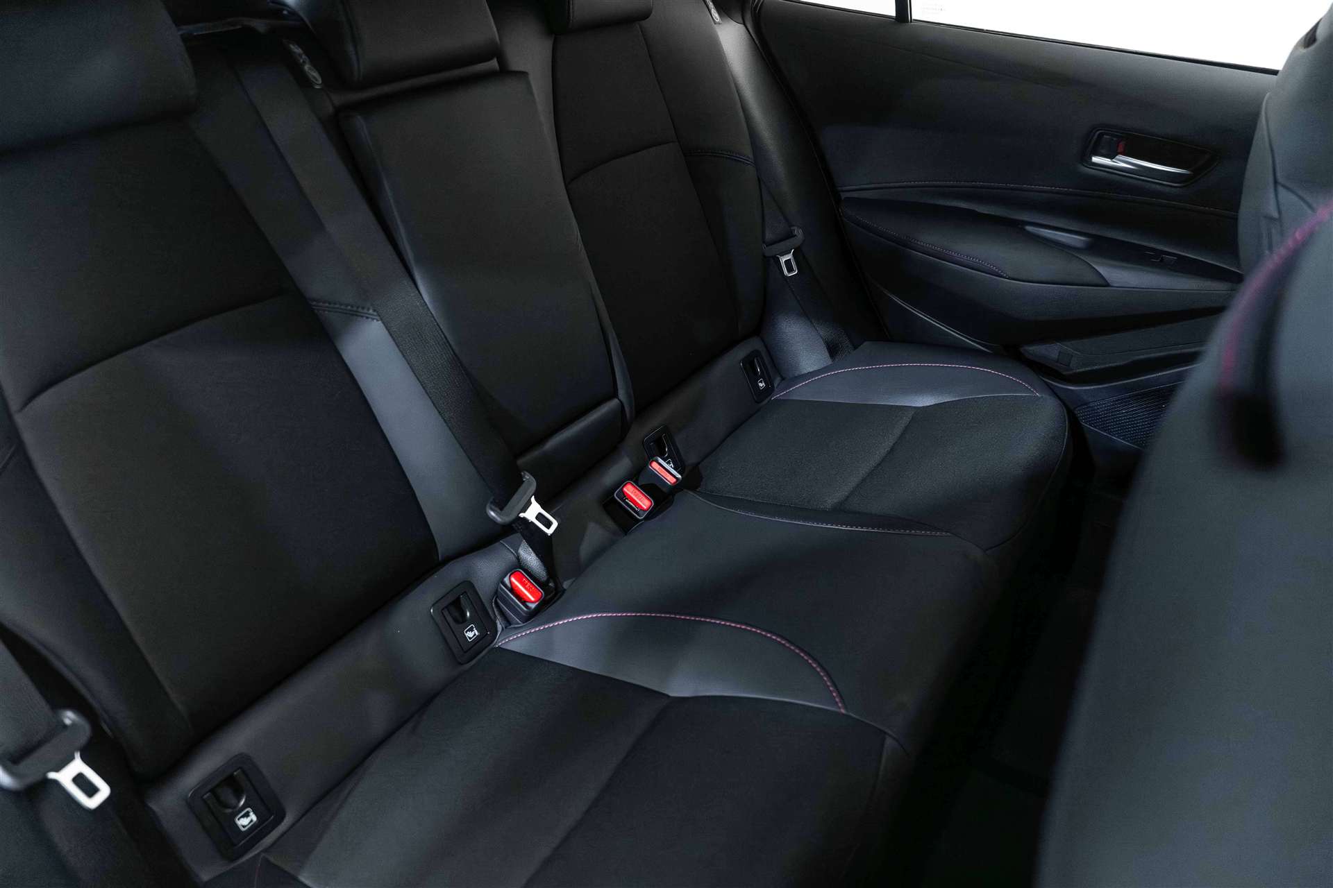 TOYOTA TOYOTA Corolla Touring Sports 2.0 HSD GR Sport e-CVT Automat-image-13