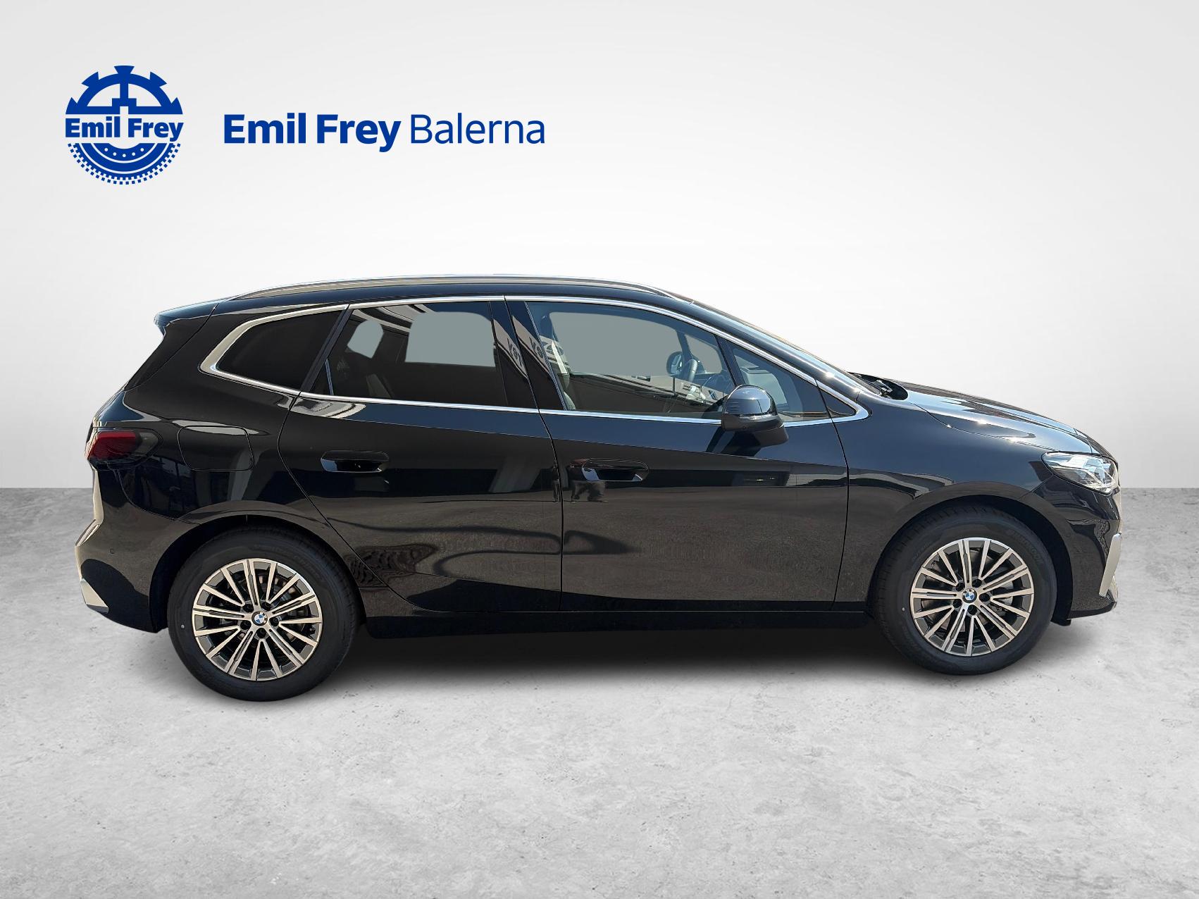 BMW 230e xDrive Active Tourer-showroom-element-3