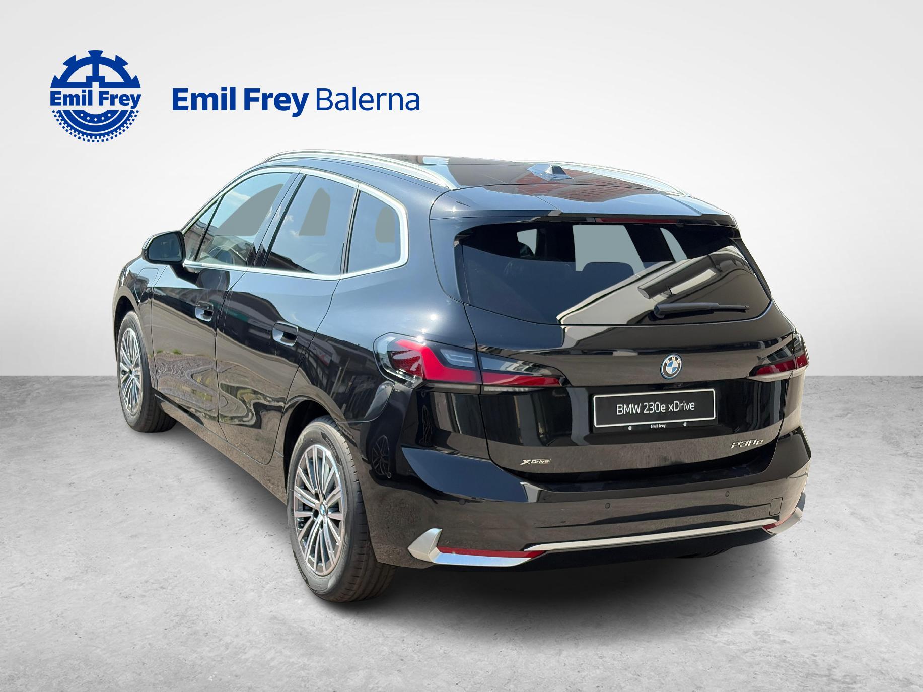 BMW 230e xDrive Active Tourer-showroom-element-2
