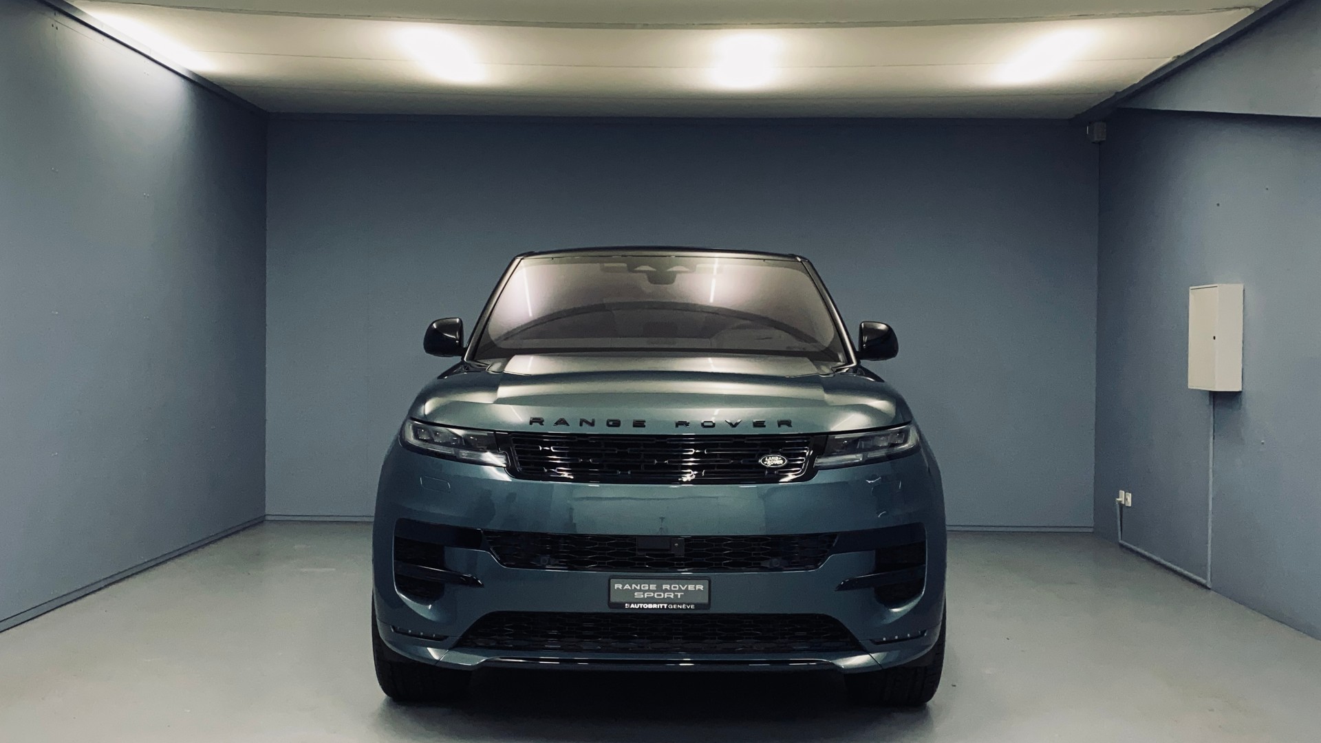 LAND ROVER Range Rover Sport 3.0 Si6 P510e First Edition-showroom-element-1
