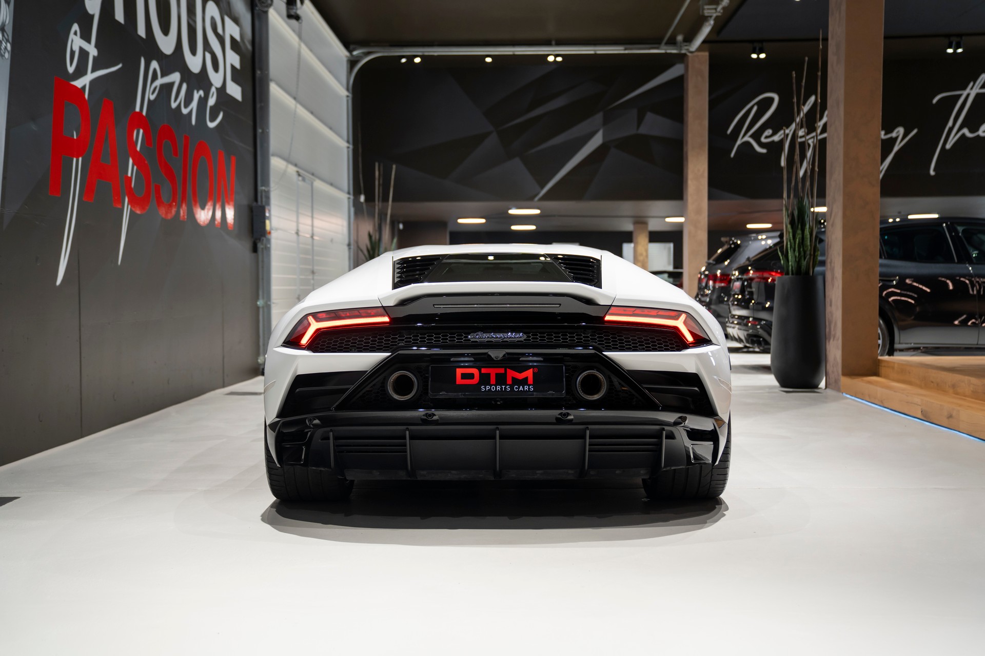 LAMBORGHINI Huracan EVO Coupé DCT-image-4
