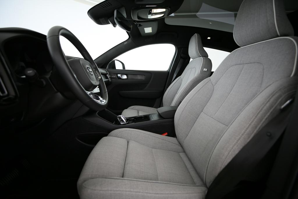 VOLVO C40 P6 Recharge Ultimate-showroom-element-3
