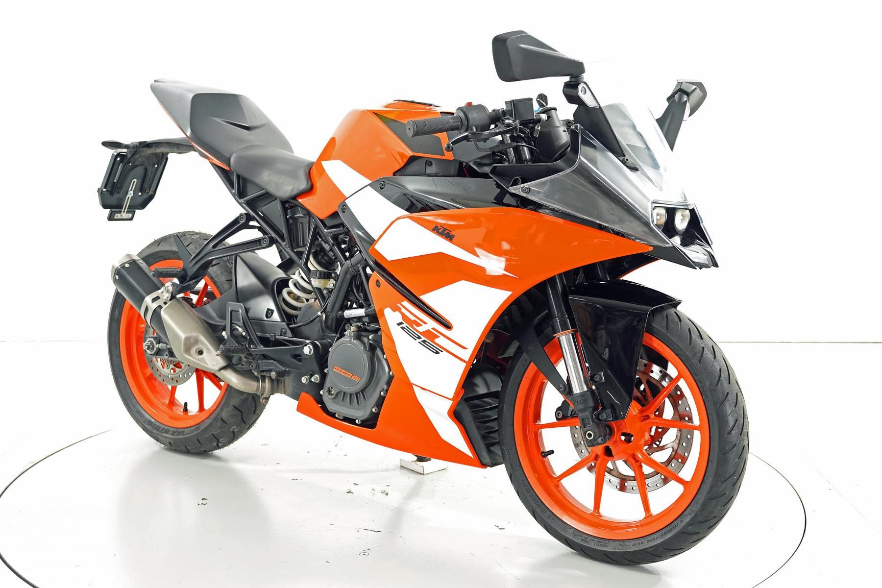 KTM RC 125 ABS-image-1