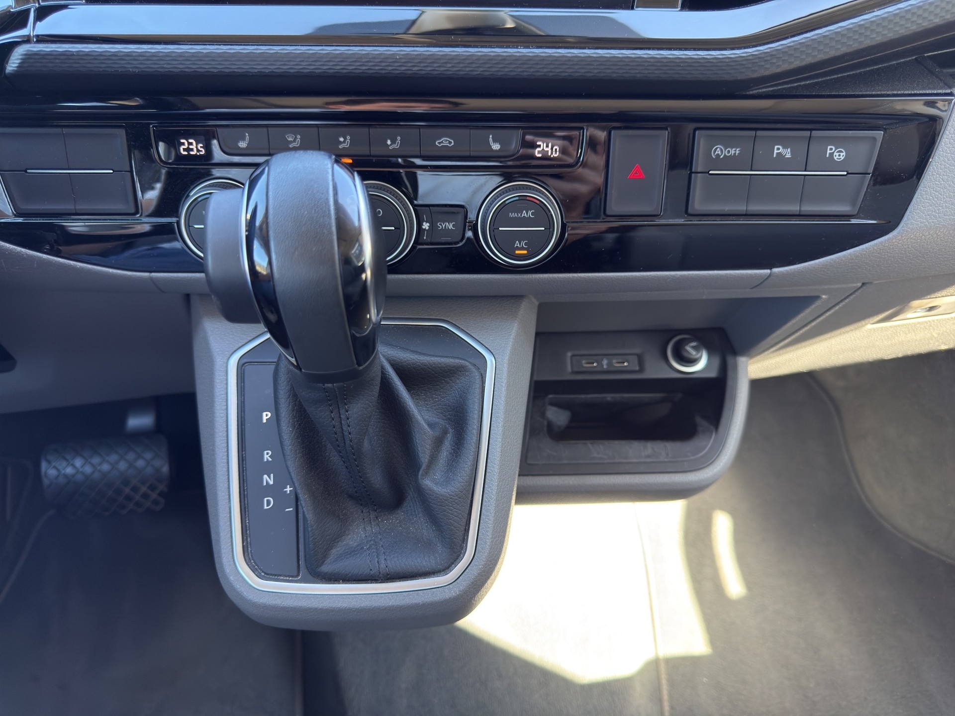 VW T6.1 California 2.0 TDI Ocean Ed.Liberty-image-10