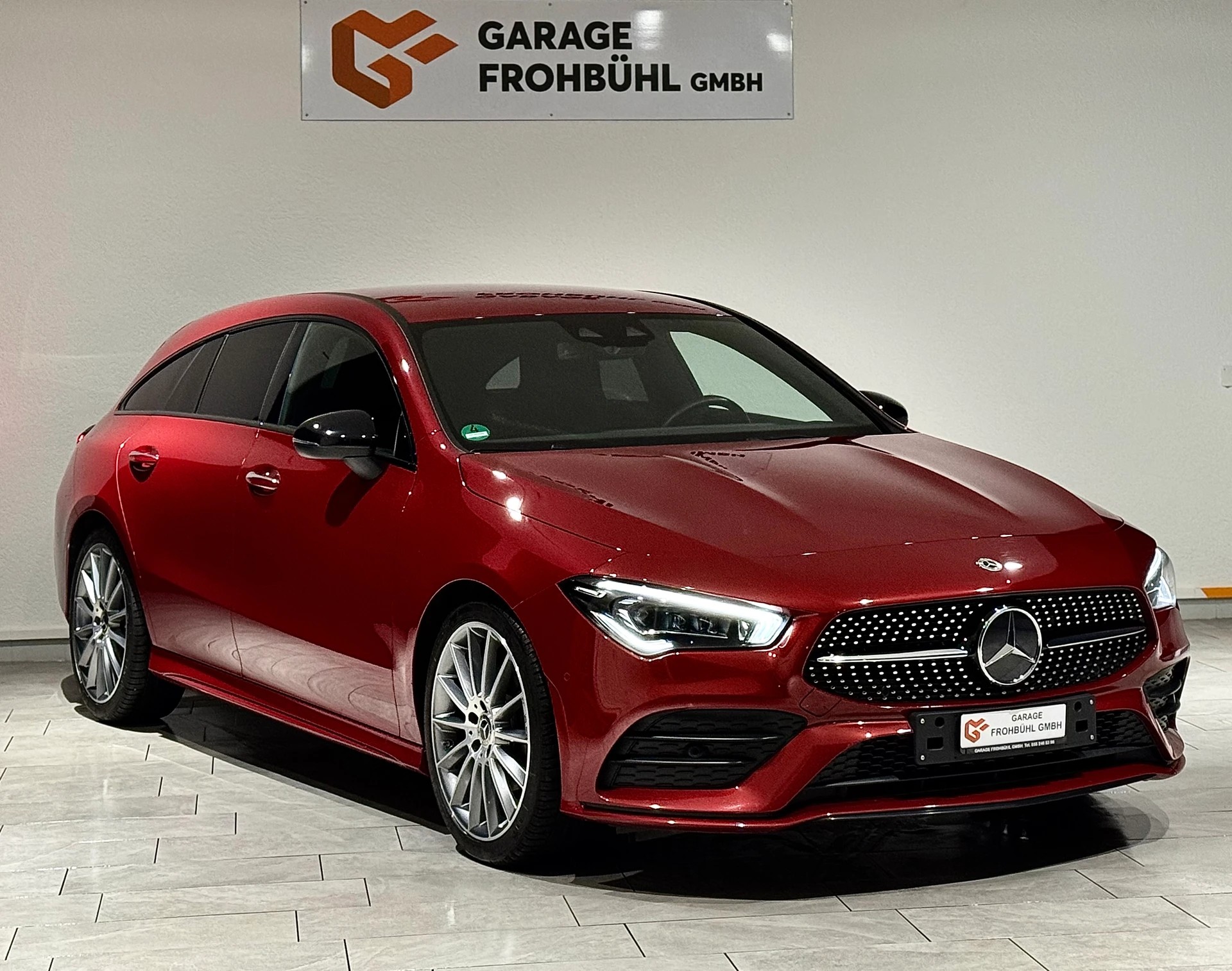 MERCEDES-BENZ CLA Shooting Brake 200 7G-DCT-showroom-element-1