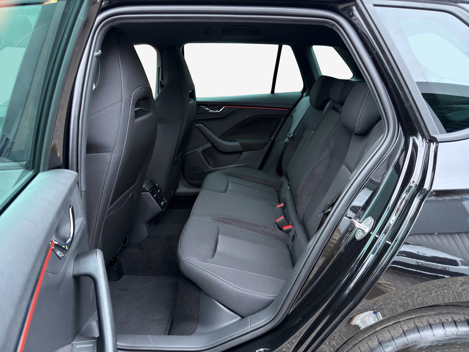SKODA Kamiq 1.0 TSI Dynamic DSG-image-6