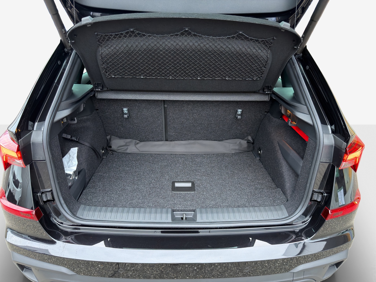 SKODA Kamiq 1.0 TSI Dynamic DSG-image-14